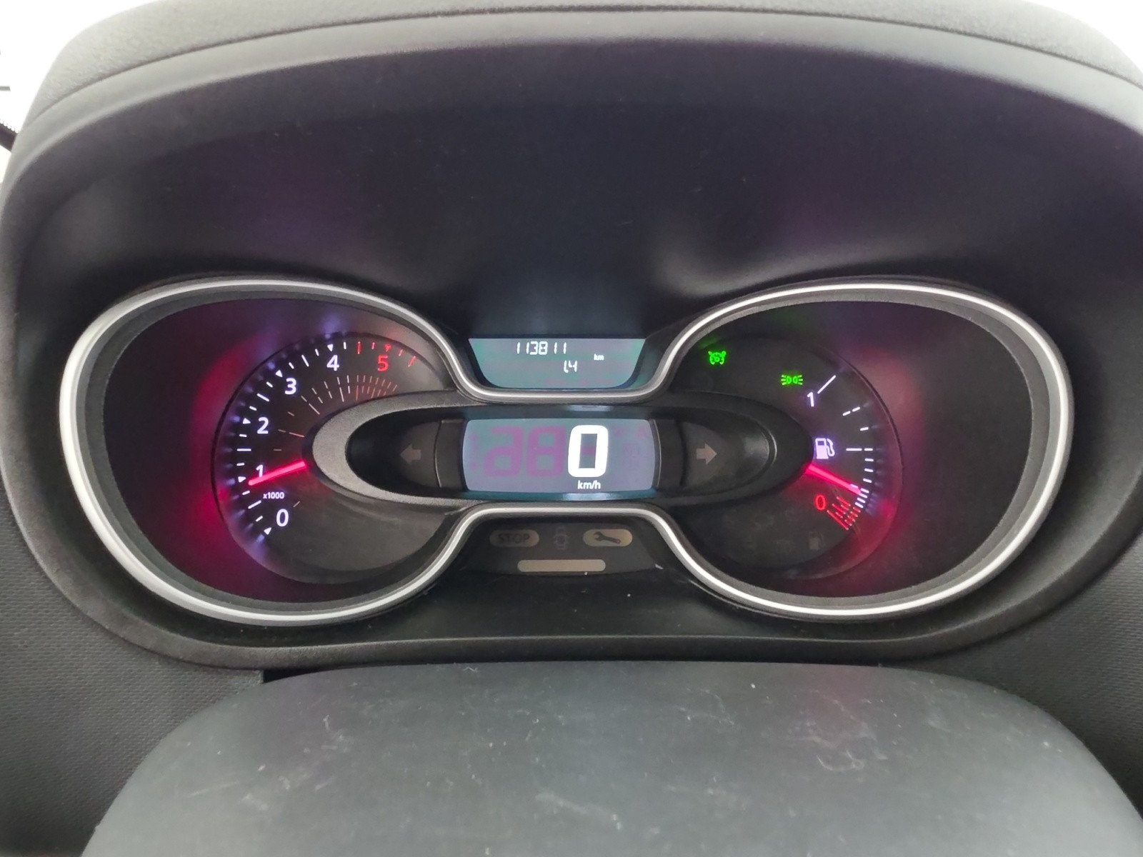 Vente en ligne Renault Trafic 3 Fourgon TRAFIC FGN L2H1 1300 KG DCI 95 au prix de 14 990 €