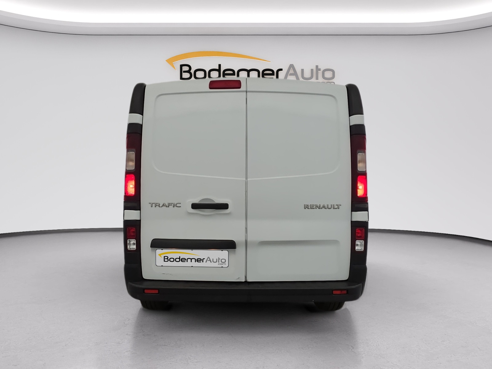 Vente en ligne Renault Trafic 3 Fourgon TRAFIC FGN L2H1 1300 KG DCI 95 au prix de 14 990 €