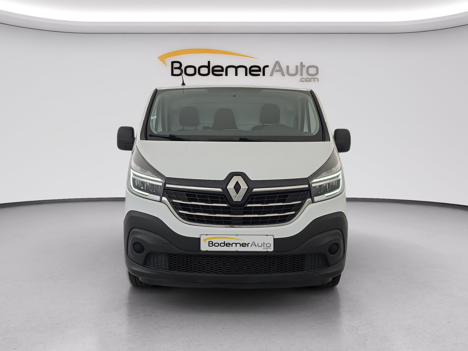 Vente en ligne Renault Trafic 3 Fourgon TRAFIC FGN L2H1 1300 KG DCI 95 au prix de 14 990 €