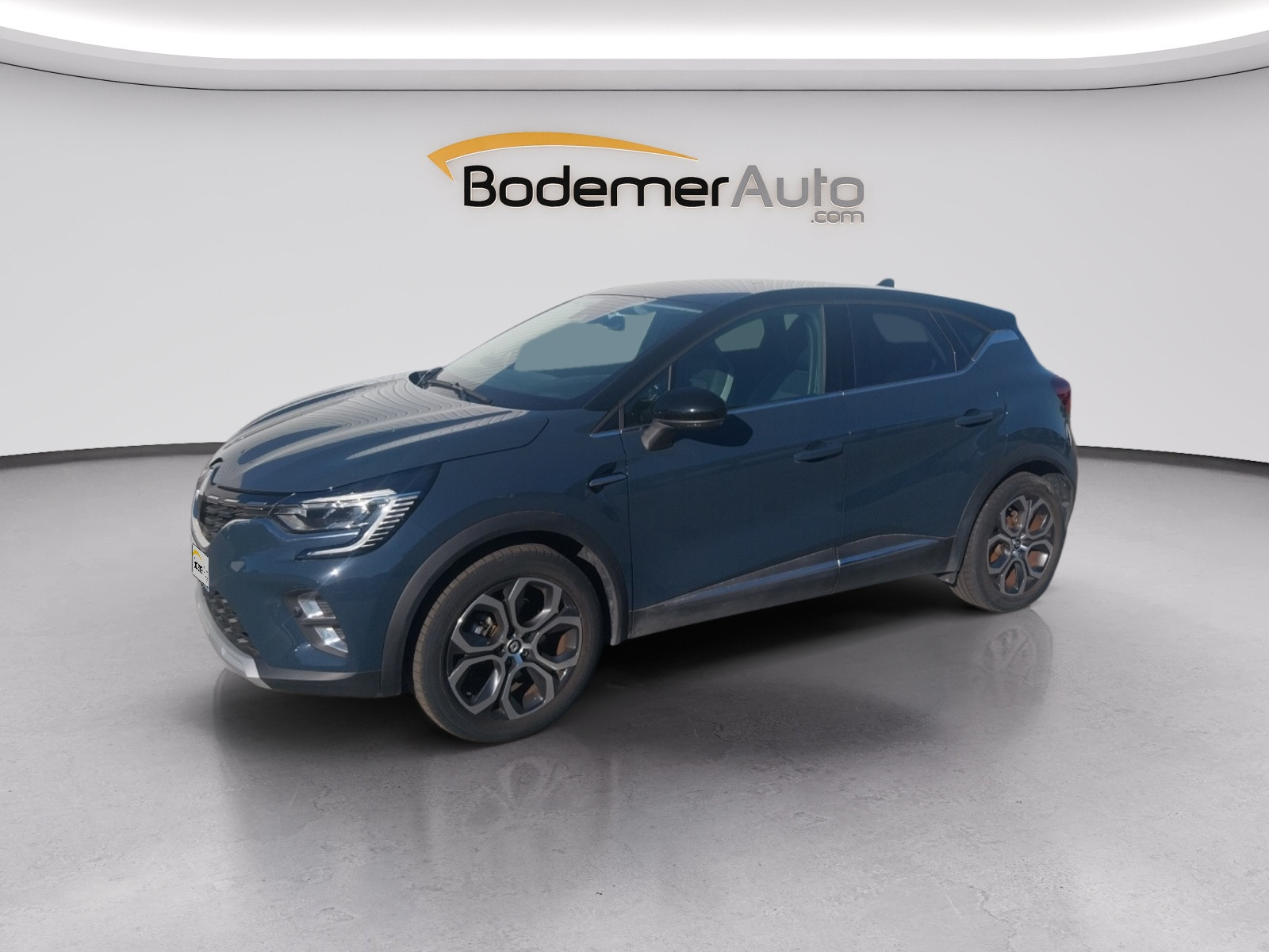 Renault Captur  E-Tech full hybrid 145 occasion de 2022 en vente à Châteaulin