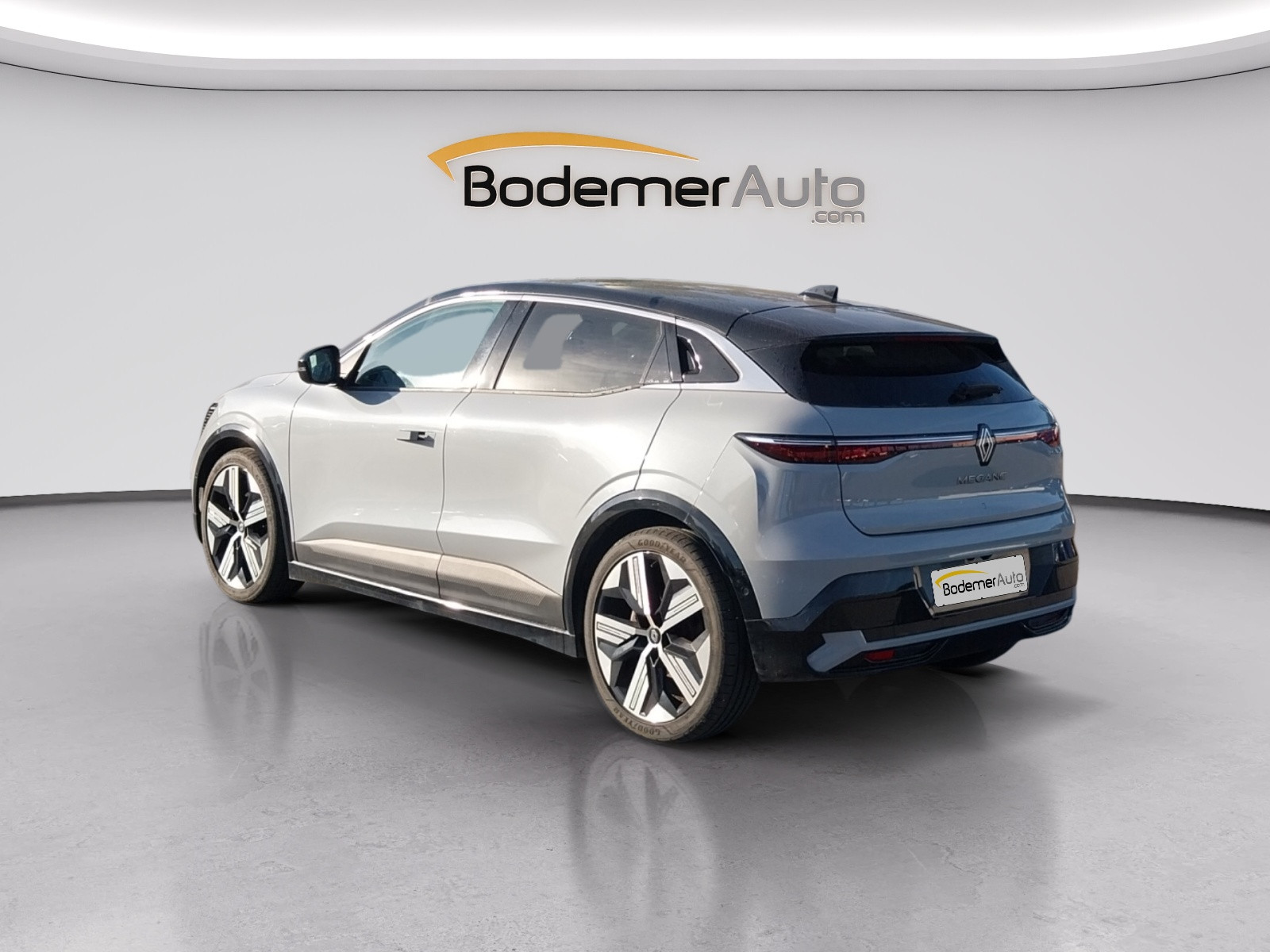 Vente en ligne Renault Megane E-Tech  EV60 220 ch super charge au prix de 26 990 €