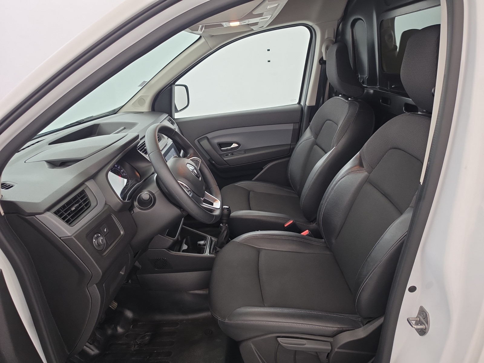 Vente en ligne Renault Express Van  BLUE DCI 95 au prix de 13 490 €