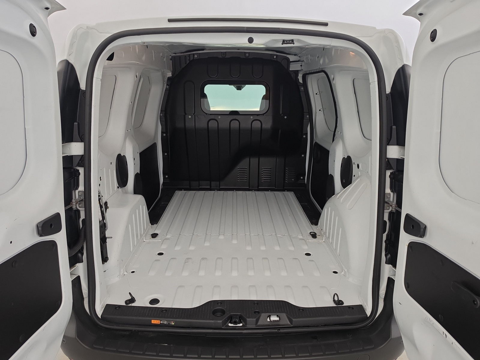 Vente en ligne Renault Express Van  BLUE DCI 95 au prix de 13 490 €