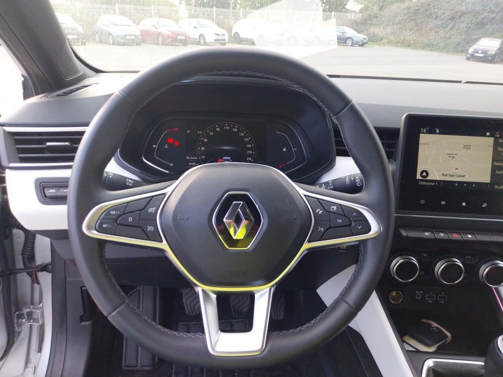 Vente en ligne Renault Clio 5 Clio TCe 90 au prix de 15 490 €