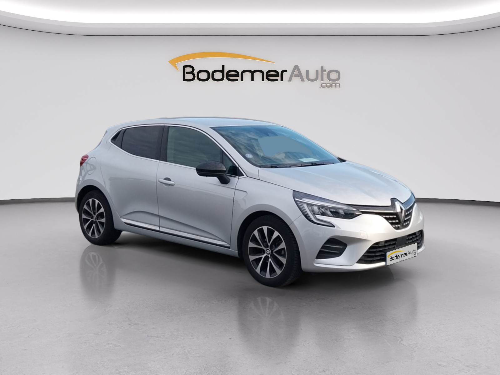 Vente en ligne Renault Clio 5 Clio TCe 90 au prix de 15 490 €