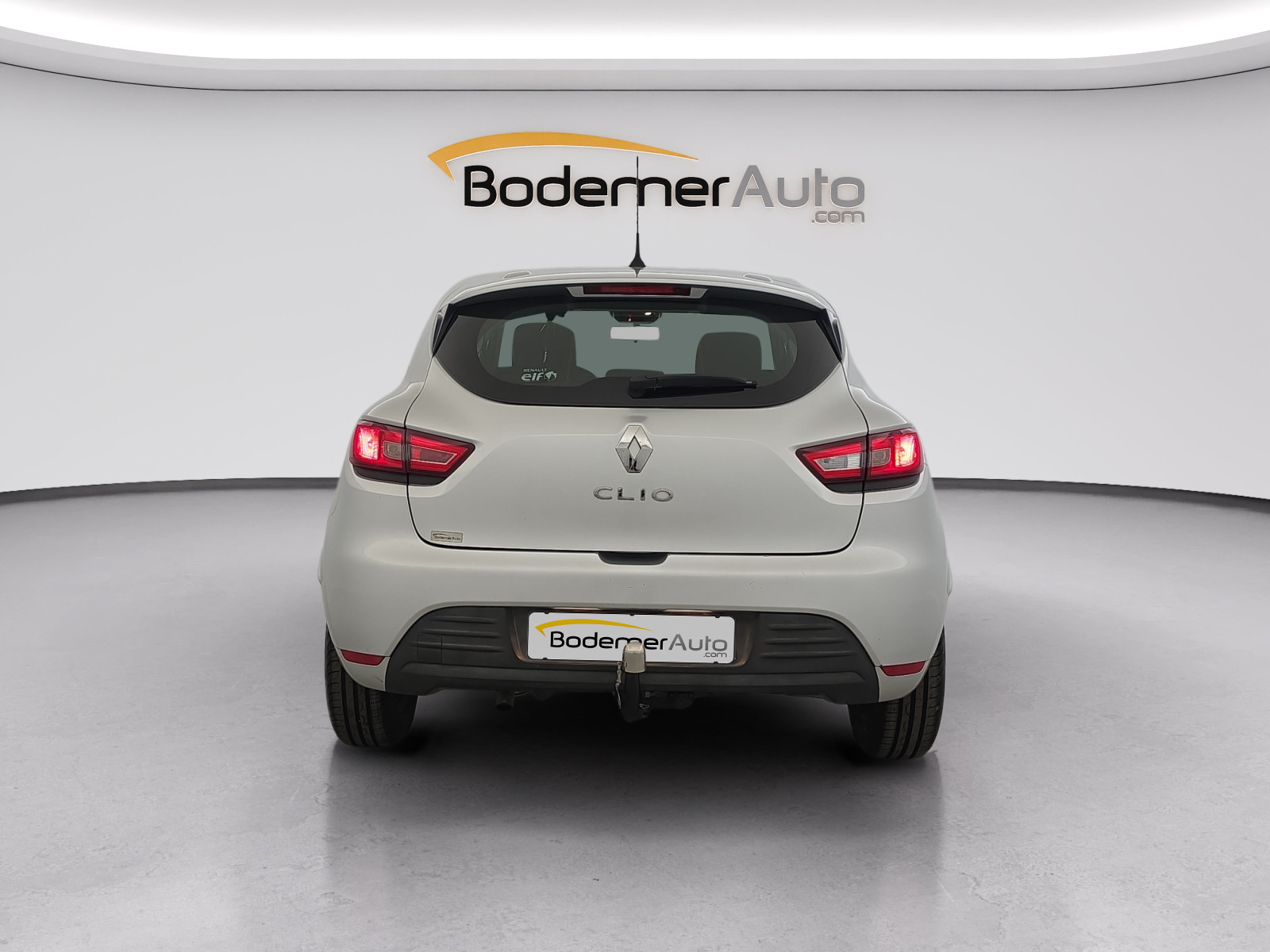 Vente en ligne Renault Clio 4 Clio TCe 75 E6C au prix de 10 590 €