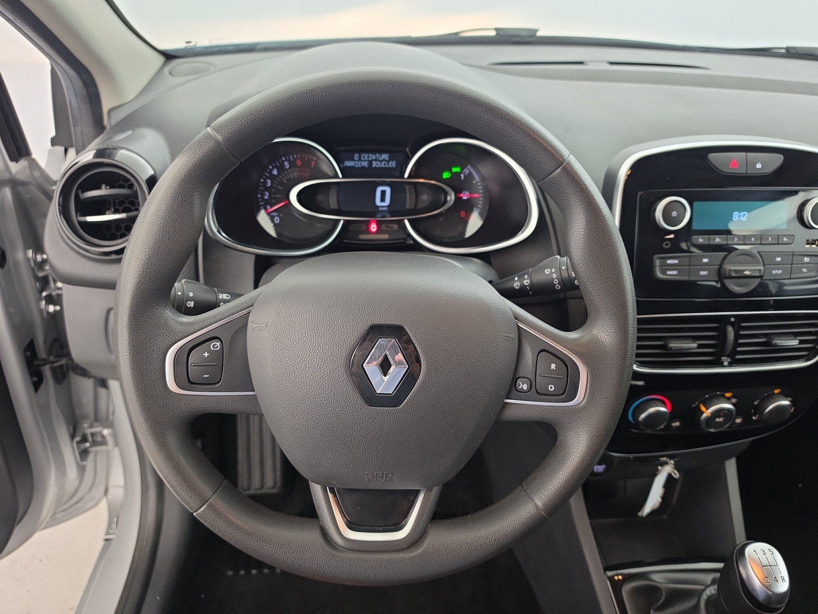 Vente en ligne Renault Clio 4 Clio TCe 75 E6C au prix de 10 590 €