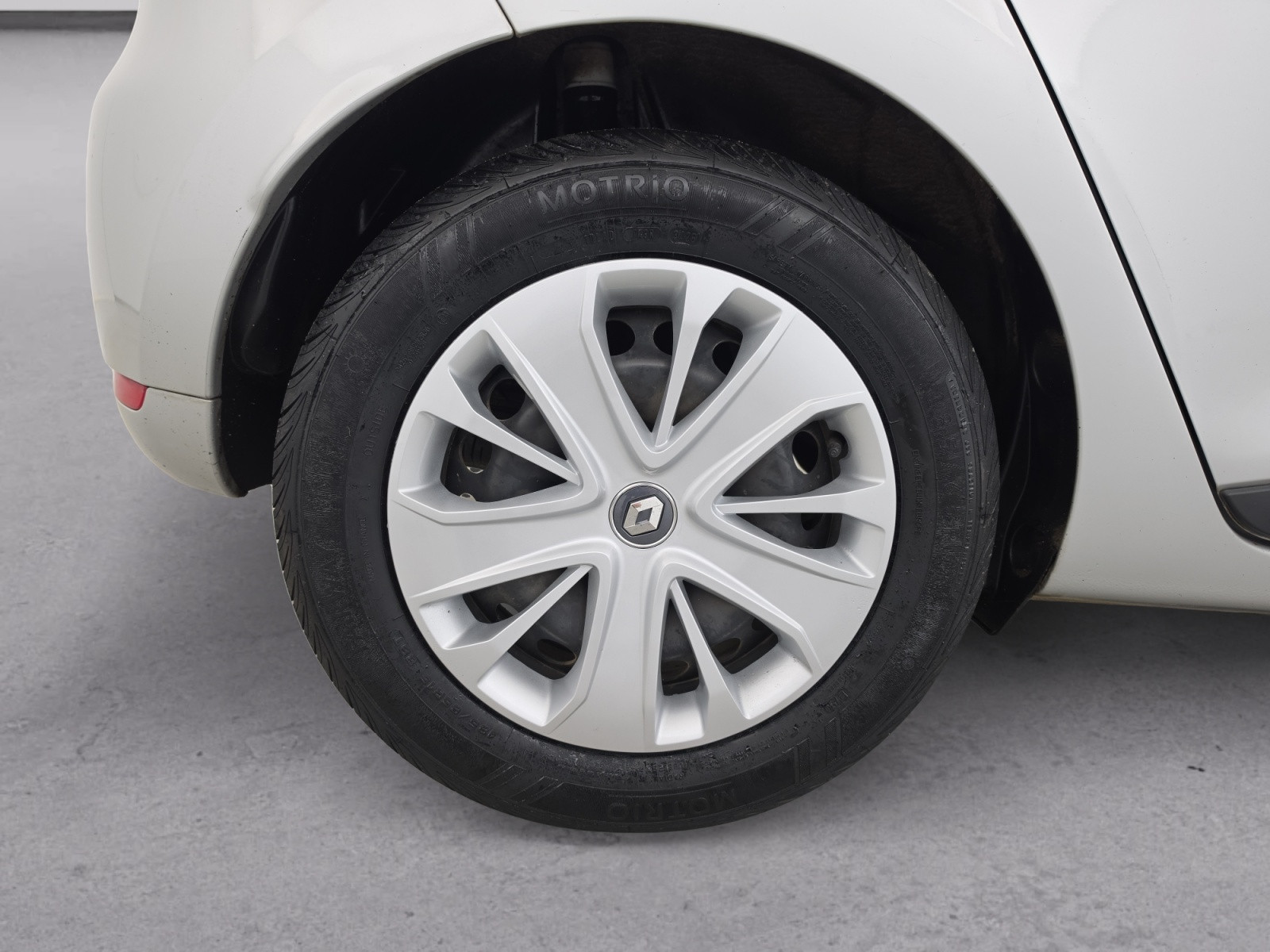 Vente en ligne Renault Clio 4 Clio TCe 75 E6C au prix de 10 590 €