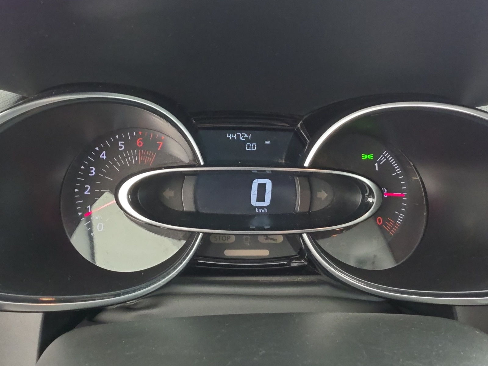 Vente en ligne Renault Clio 4 Clio TCe 75 E6C au prix de 10 590 €