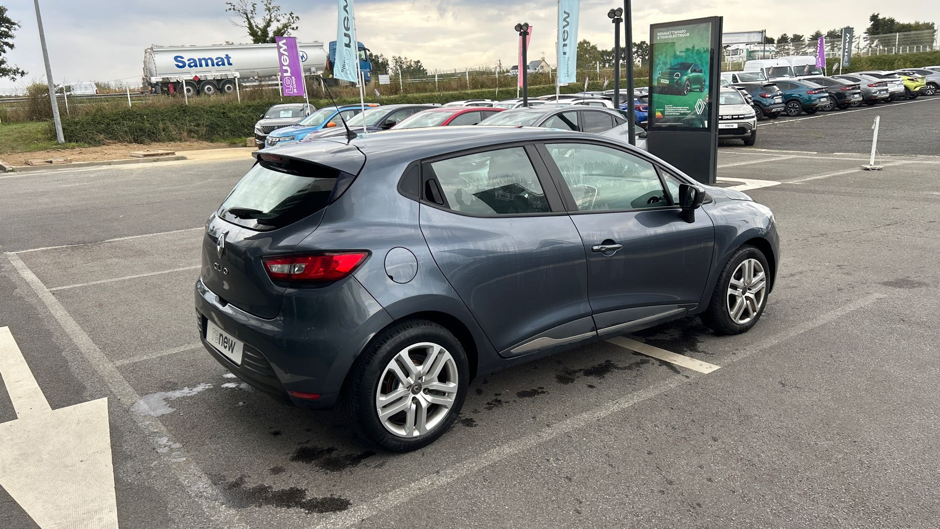 Vente en ligne Renault Clio 4 Clio TCe 90 - 19 au prix de 10 990 €