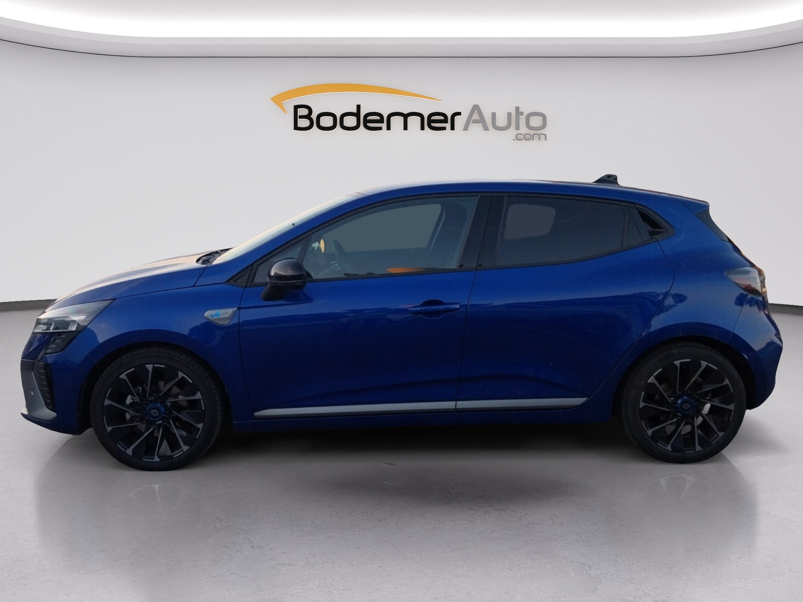 Vente en ligne Renault Clio 5 Clio E-Tech full hybrid 145 au prix de 19 490 €