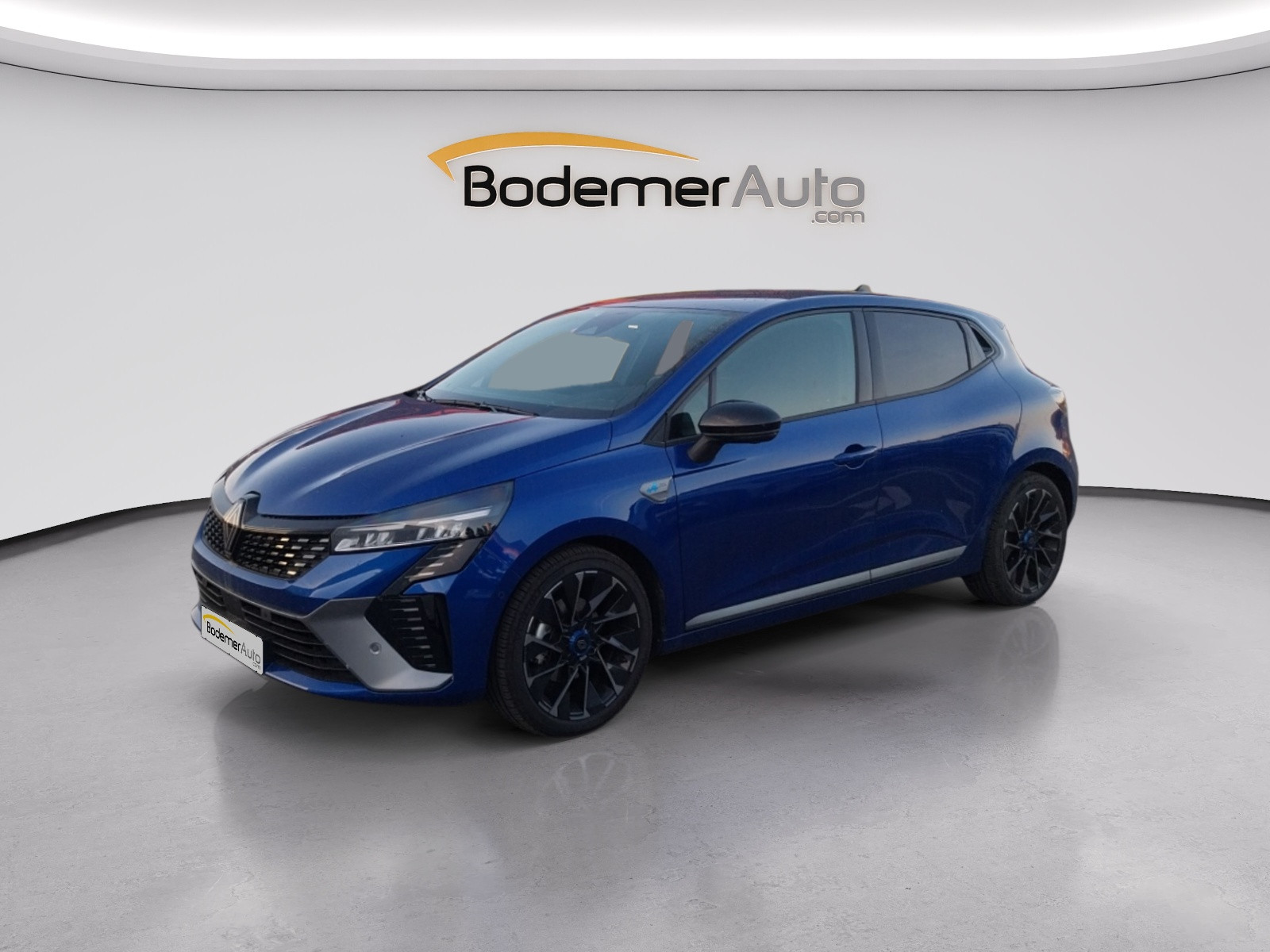 Renault Clio 5 Clio E-Tech full hybrid 145 occasion de 2023 en vente à Lamballe