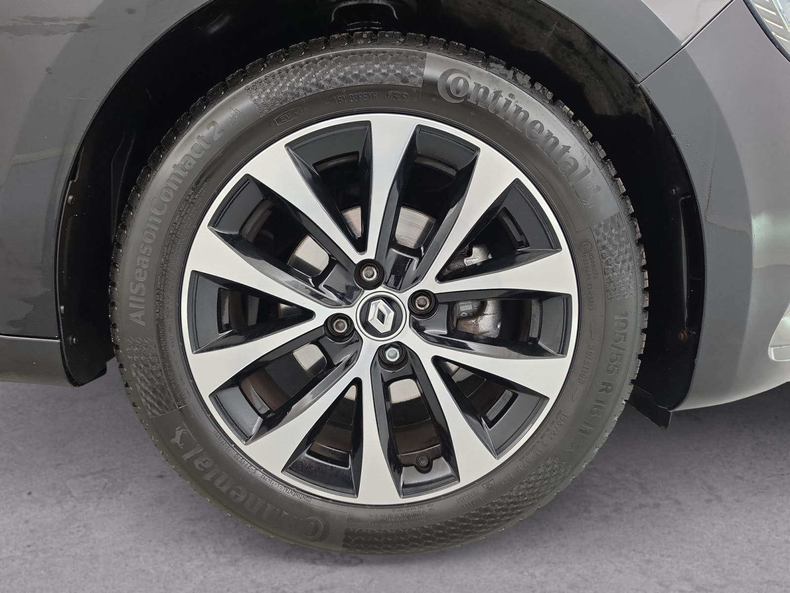 Vente en ligne Renault Clio 5 Clio TCe 90 X-Tronic - 21N au prix de 15 490 €
