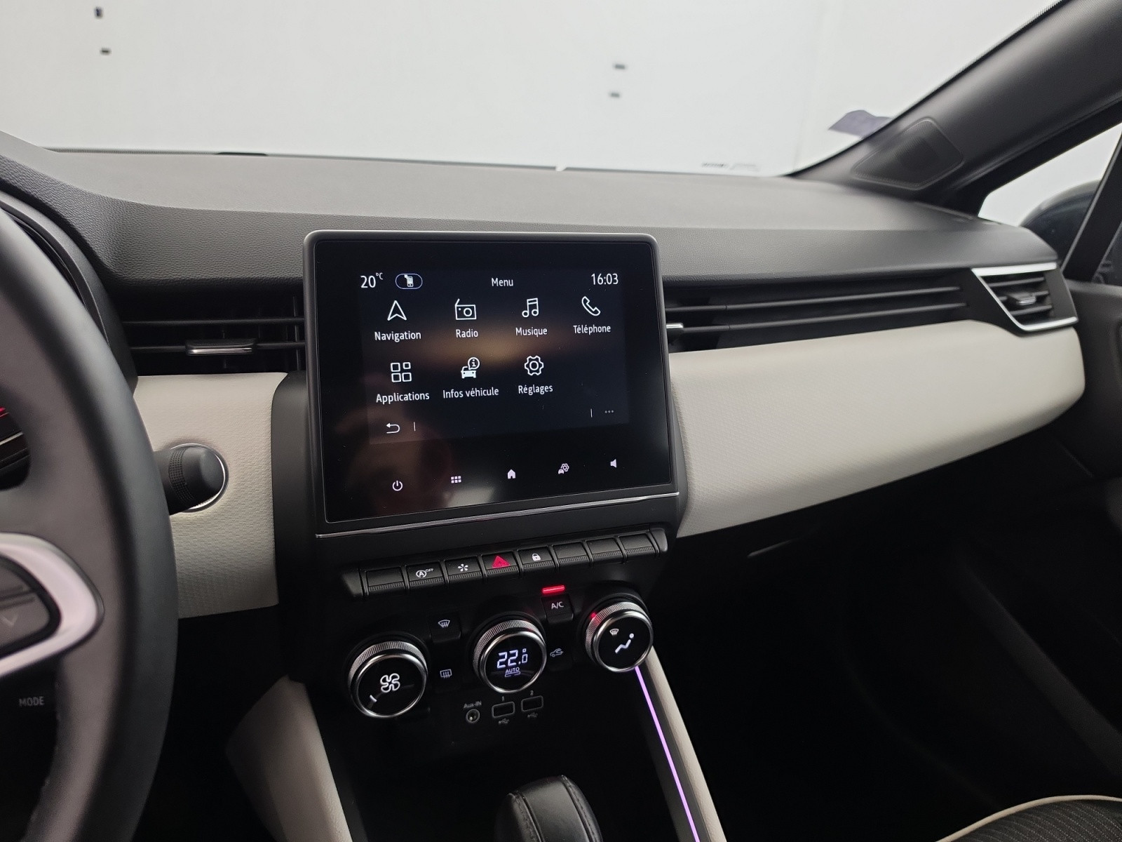 Vente en ligne Renault Clio 5 Clio TCe 90 X-Tronic - 21N au prix de 15 490 €
