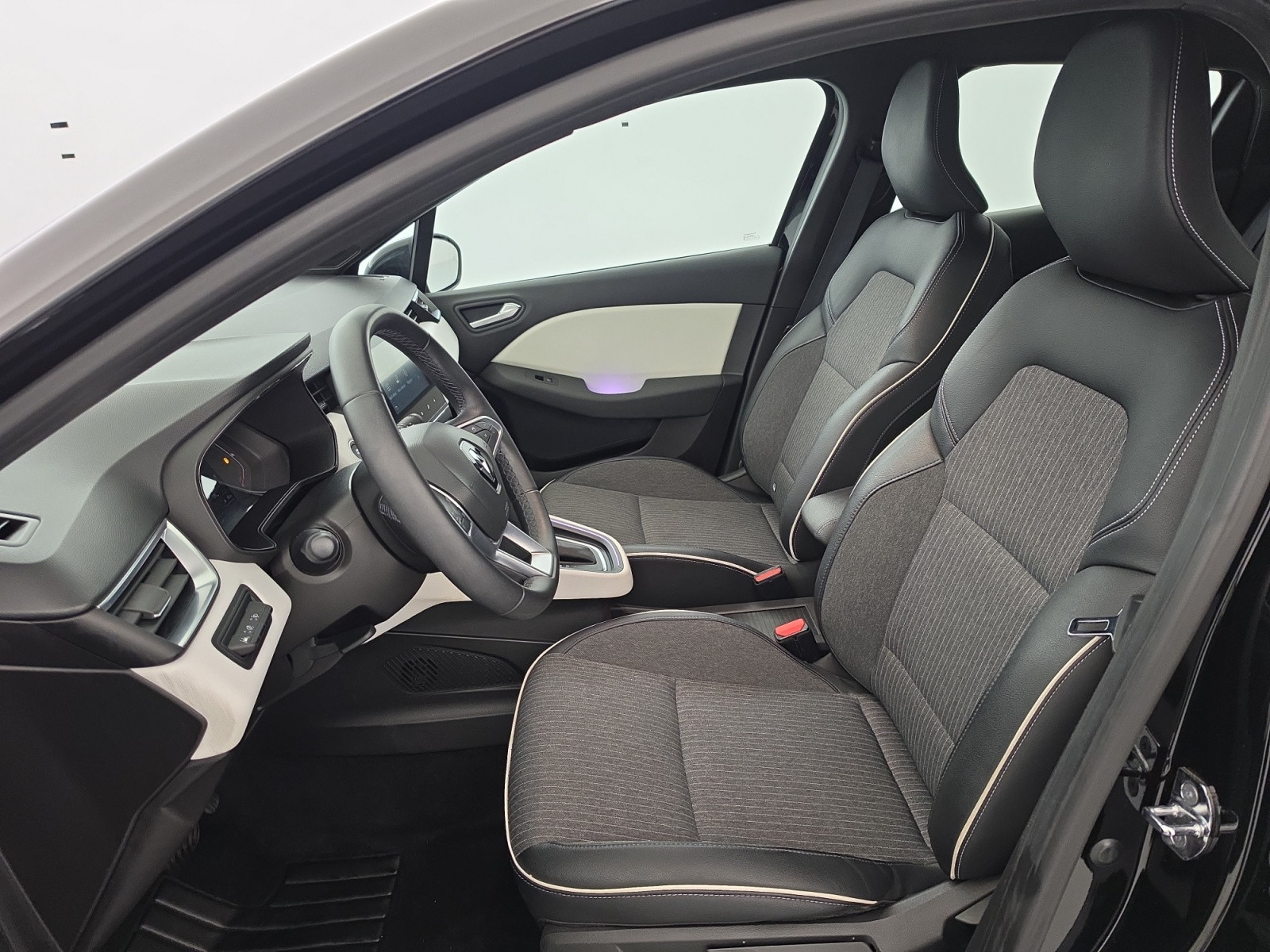 Vente en ligne Renault Clio 5 Clio TCe 90 X-Tronic - 21N au prix de 15 490 €