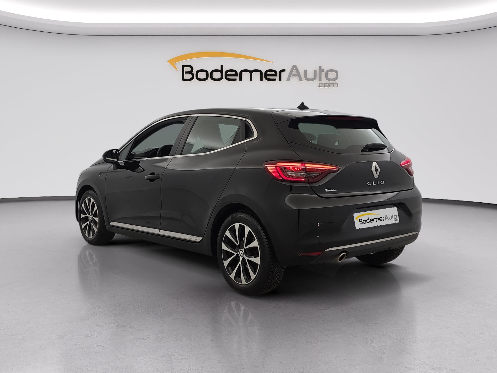 Vente en ligne Renault Clio 5 Clio TCe 90 X-Tronic - 21N au prix de 15 490 €