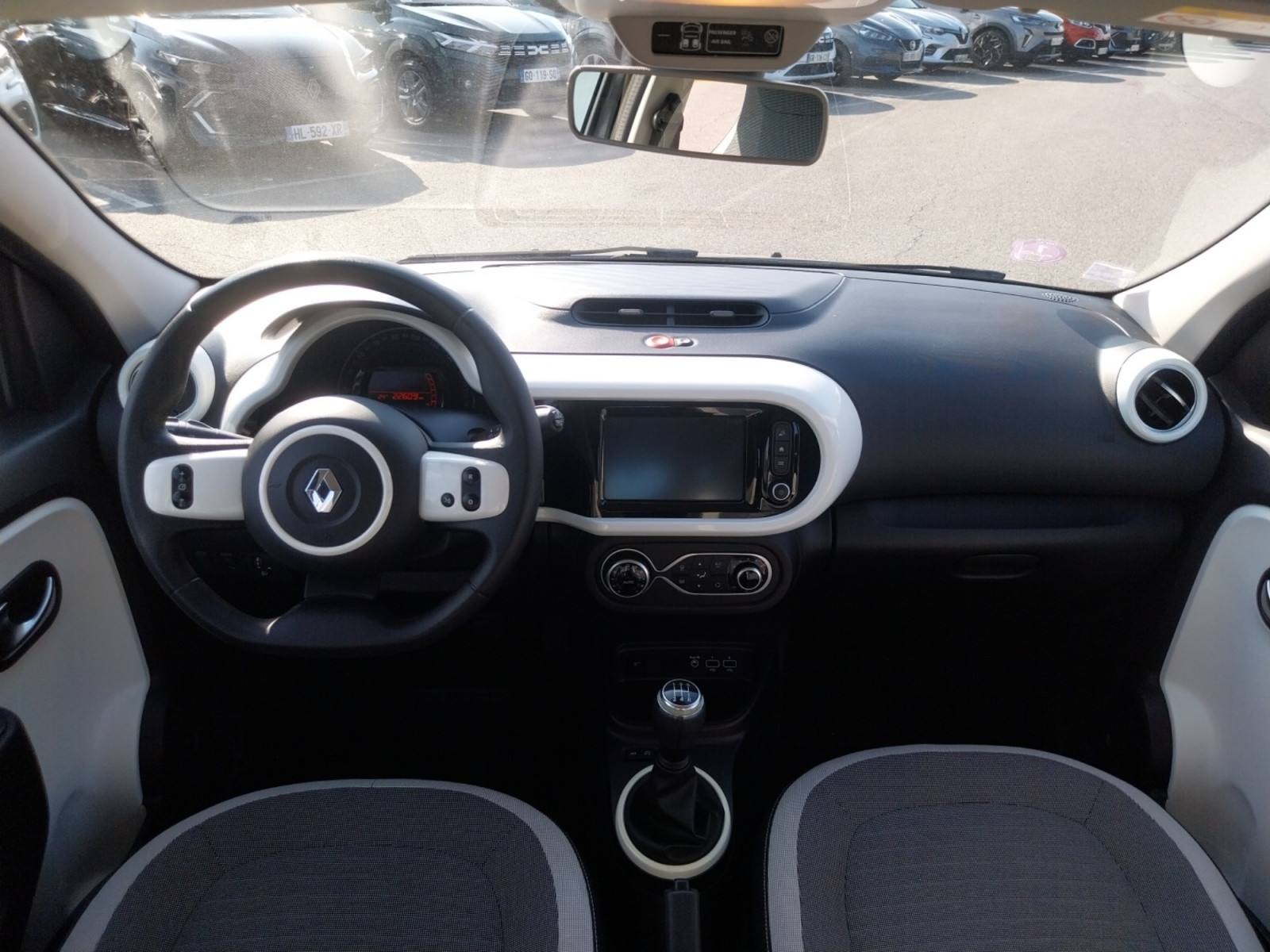 Vente en ligne Renault Twingo 3  SCe 65 - 21 au prix de 10 990 €