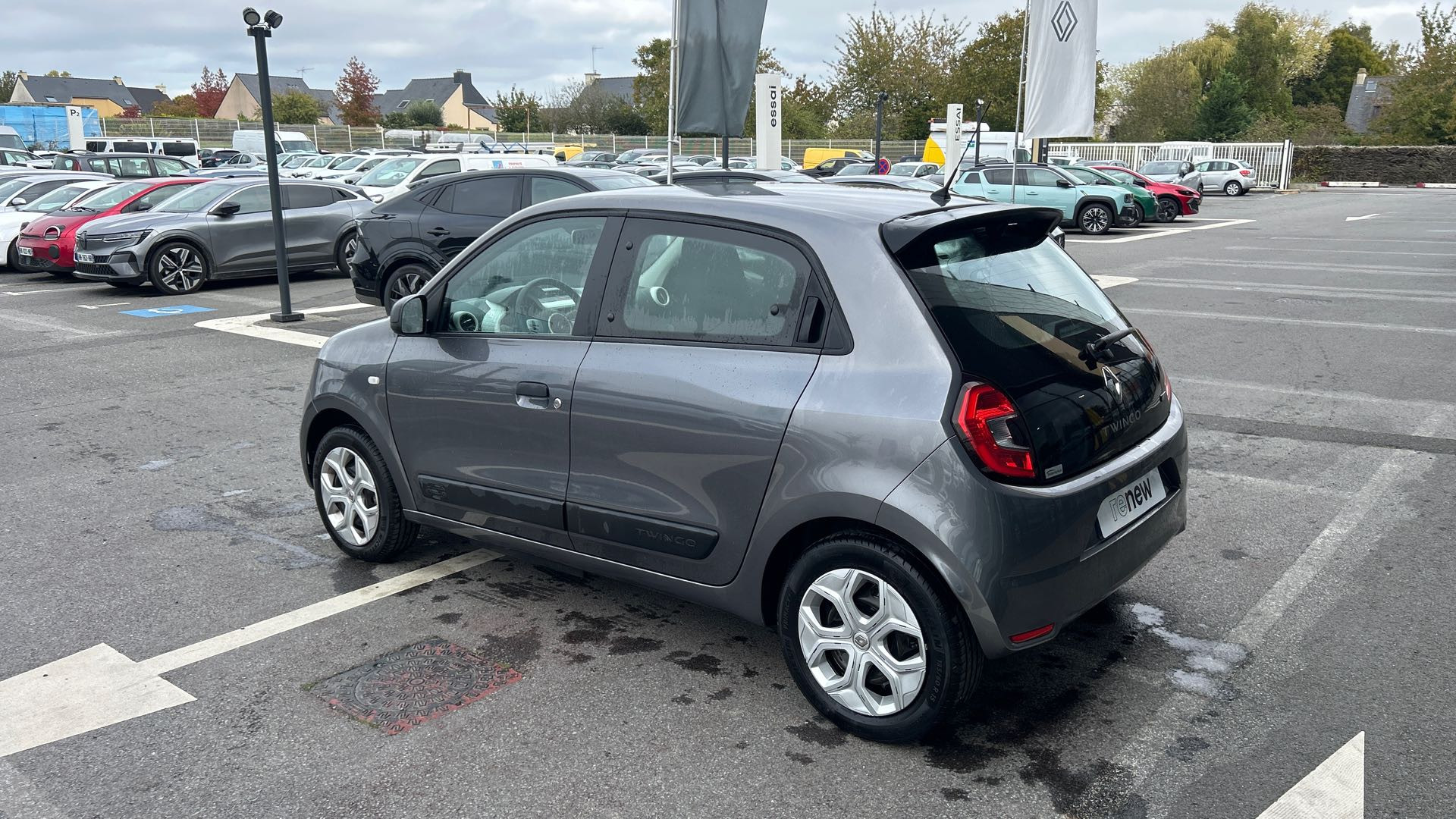 Vente en ligne Renault Twingo Electrique Twingo III E-Tech au prix de 12 990 €