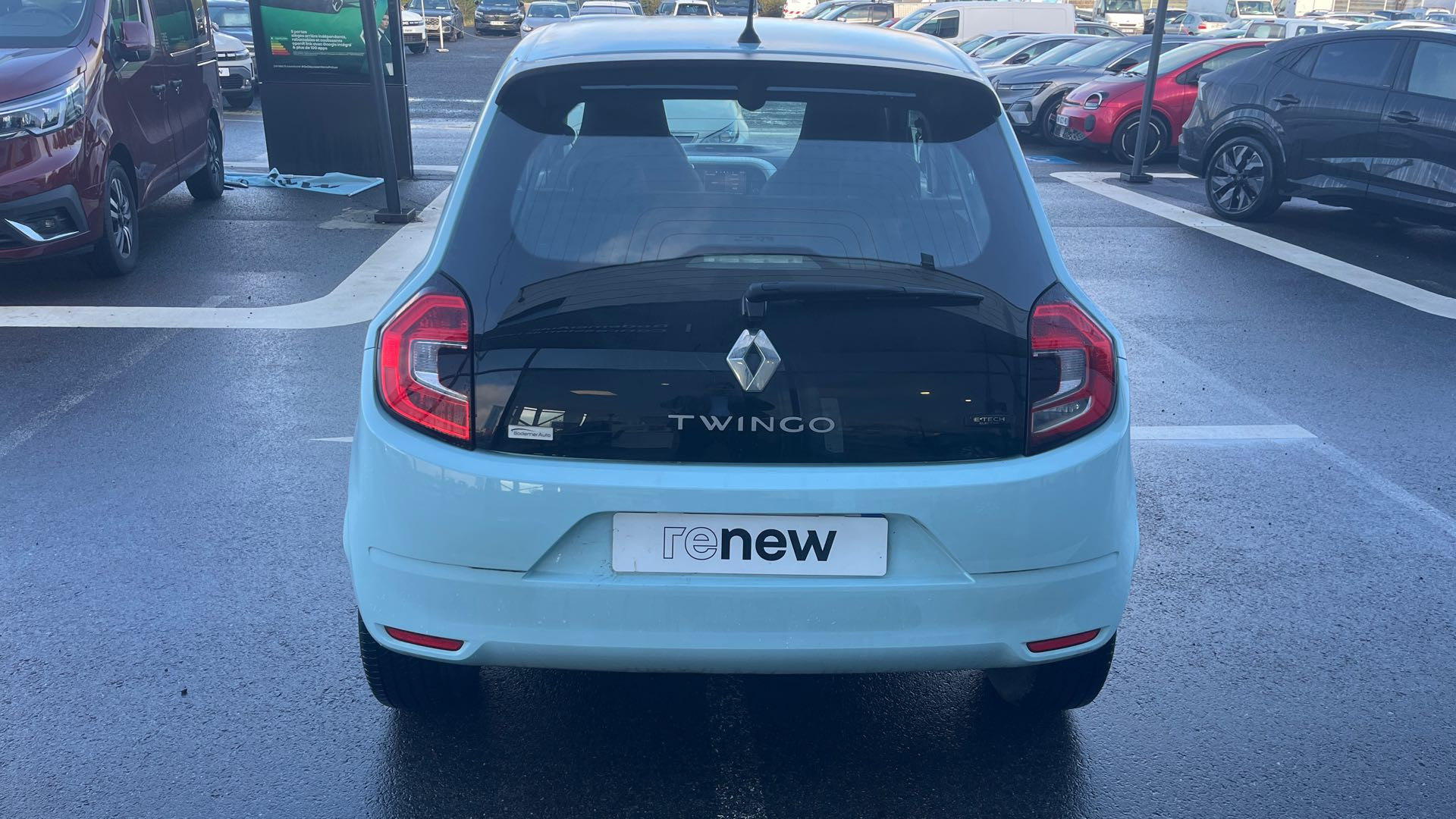 Vente en ligne Renault Twingo Electrique Twingo III E-Tech au prix de 13 490 €