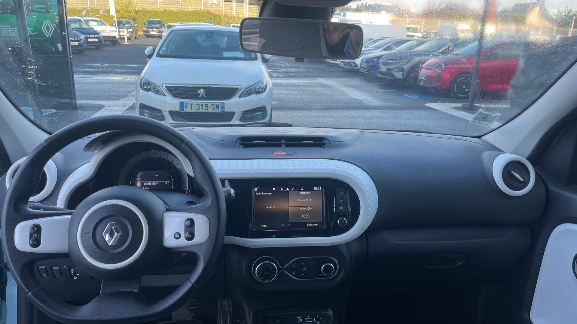 Vente en ligne Renault Twingo Electrique Twingo III E-Tech au prix de 13 490 €