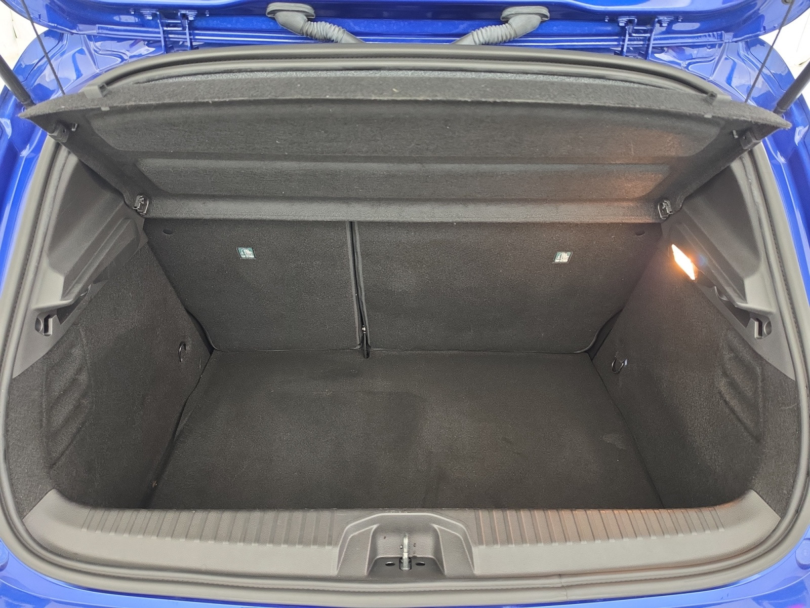 Vente en ligne Renault Clio 5 Clio E-Tech full hybrid 145 au prix de 19 490 €