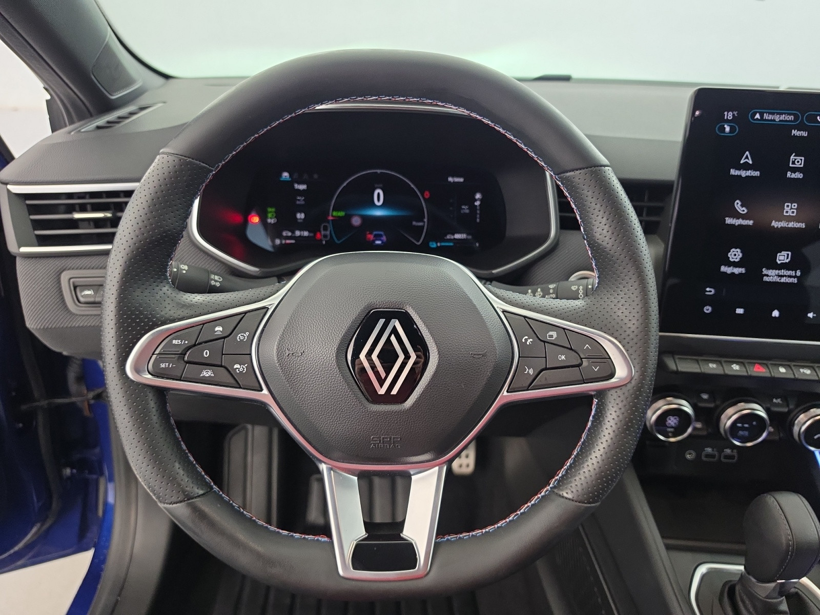 Vente en ligne Renault Clio 5 Clio E-Tech full hybrid 145 au prix de 19 490 €