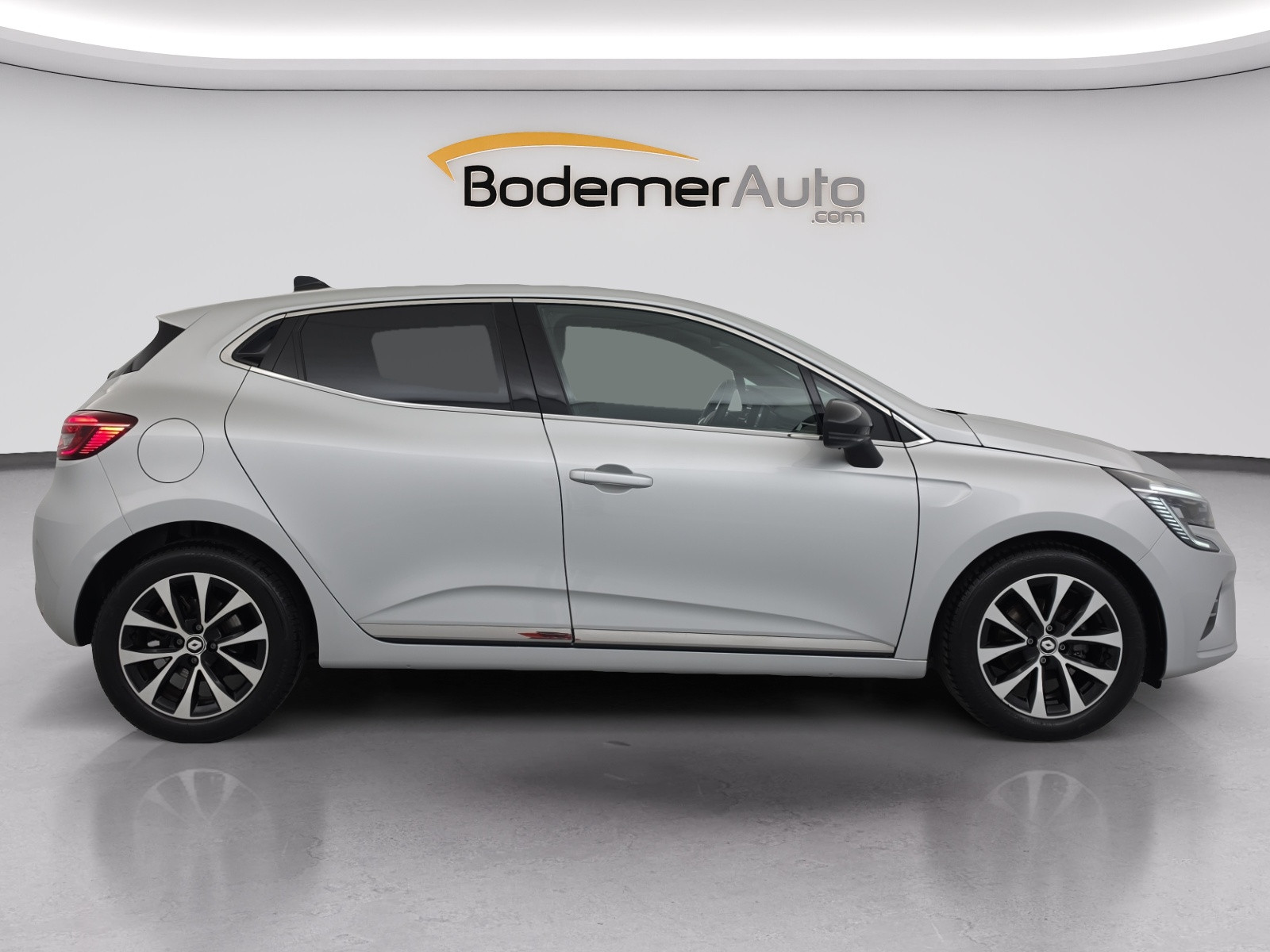 Vente en ligne Renault Clio 5 Clio TCe 90 au prix de 15 490 €