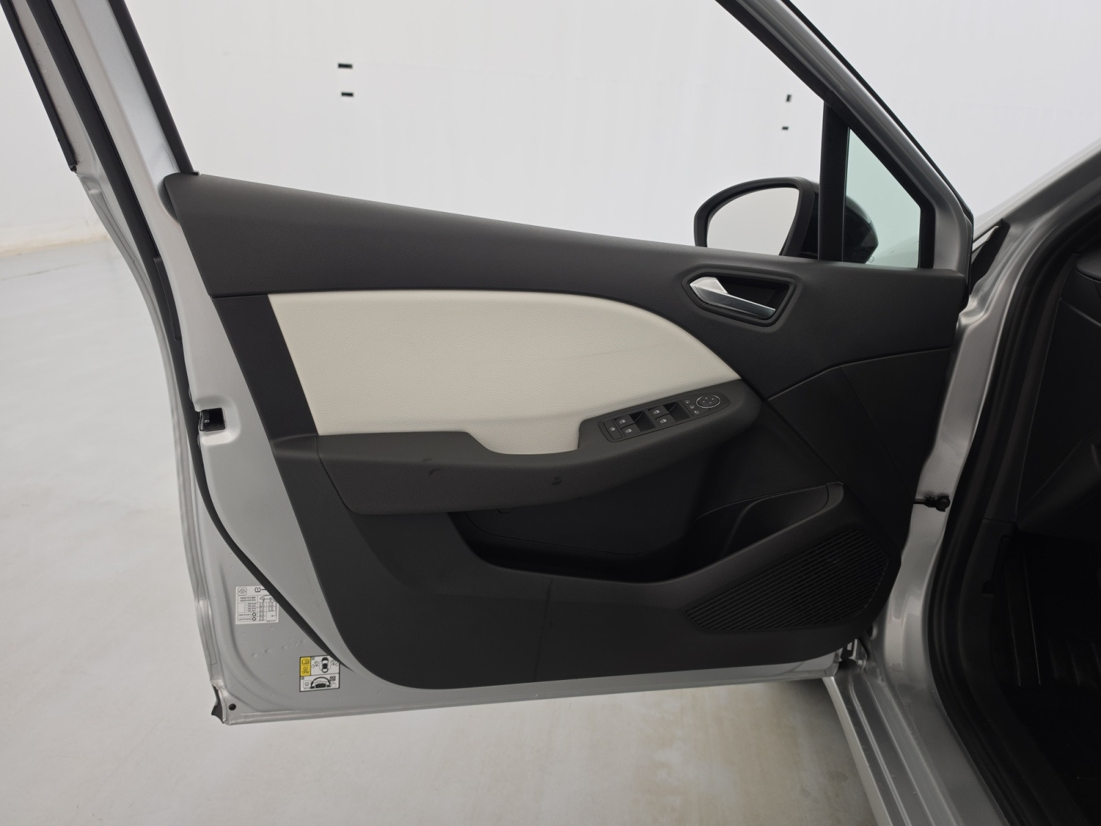 Vente en ligne Renault Clio 5 Clio TCe 90 au prix de 15 490 €
