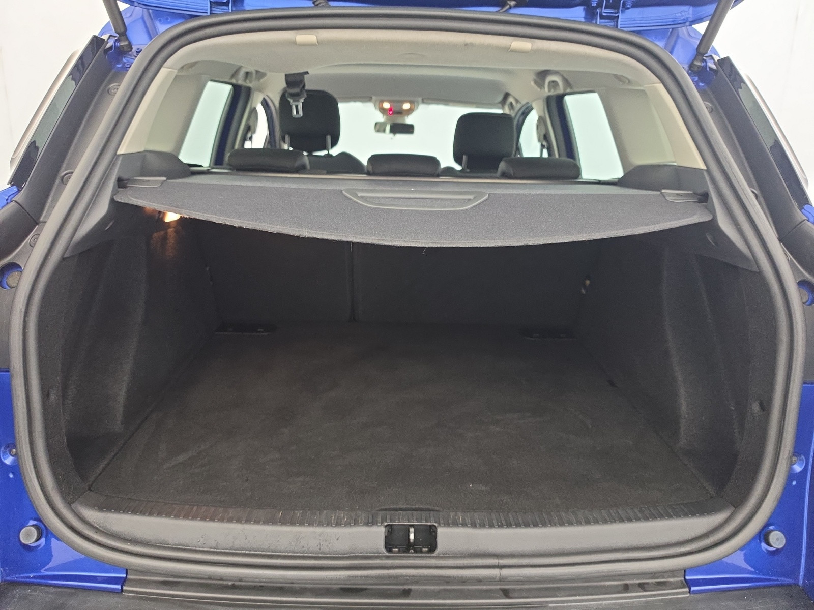 Vente en ligne Renault Clio 4 Estate Clio Estate dCi 90 Energy eco2 82g au prix de 9 890 €