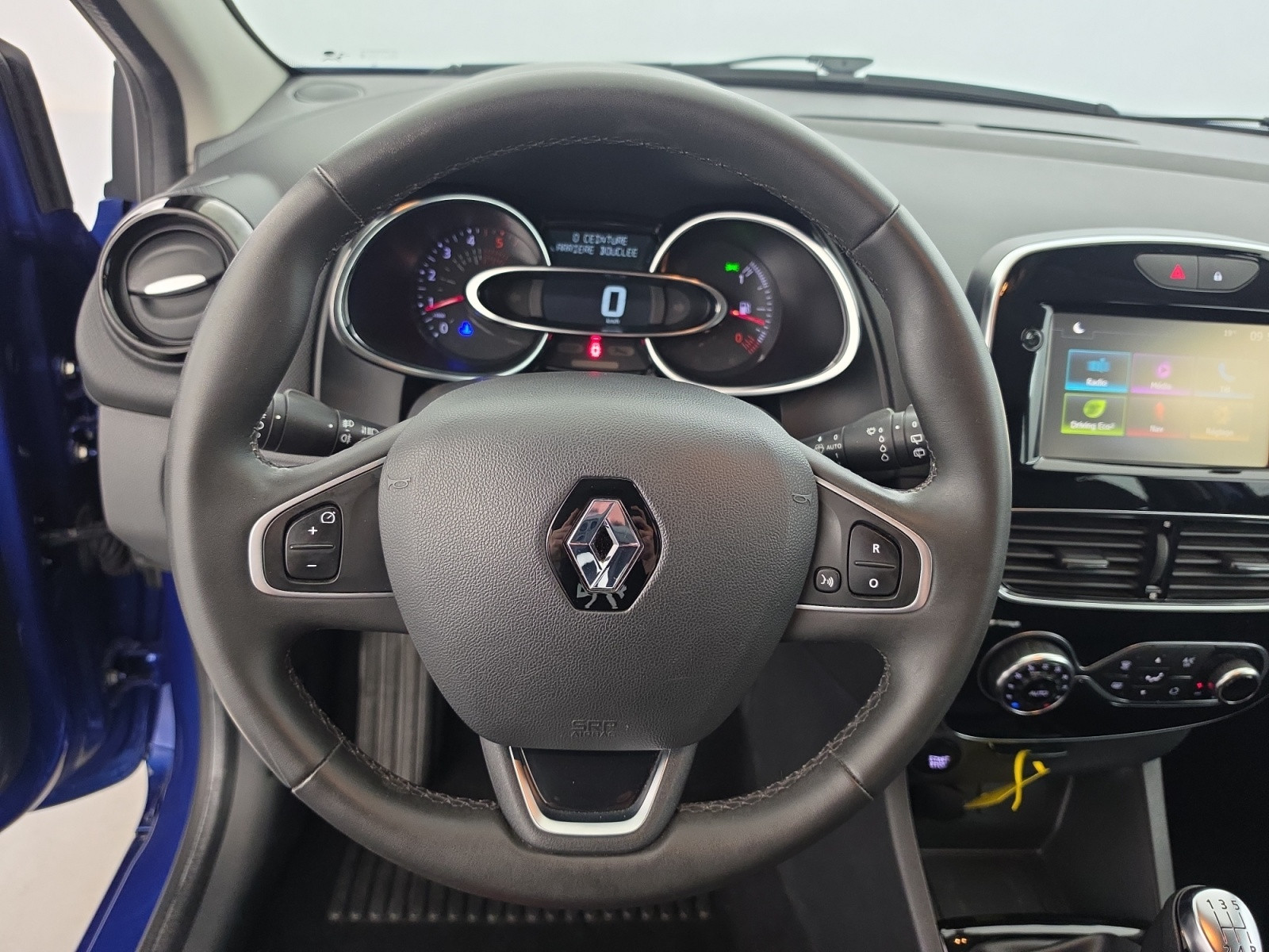 Vente en ligne Renault Clio 4 Estate Clio Estate dCi 90 Energy eco2 82g au prix de 9 890 €