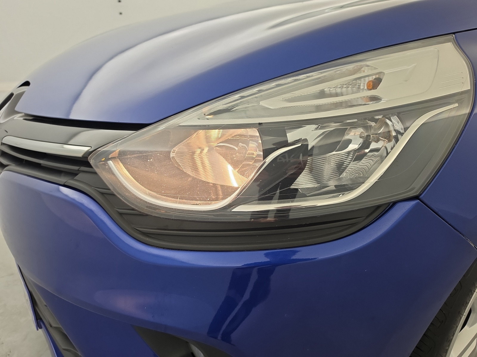 Vente en ligne Renault Clio 4 Estate Clio Estate dCi 90 Energy eco2 82g au prix de 9 890 €