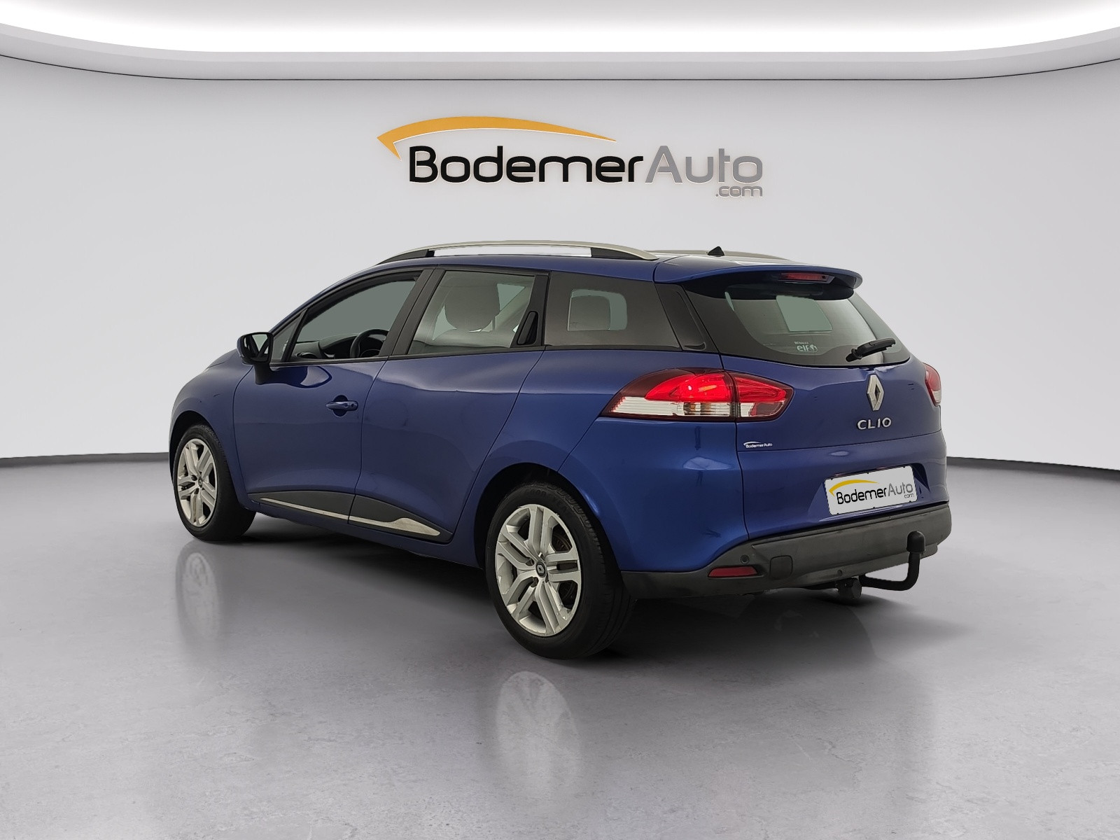 Vente en ligne Renault Clio 4 Estate Clio Estate dCi 90 Energy eco2 82g au prix de 9 890 €