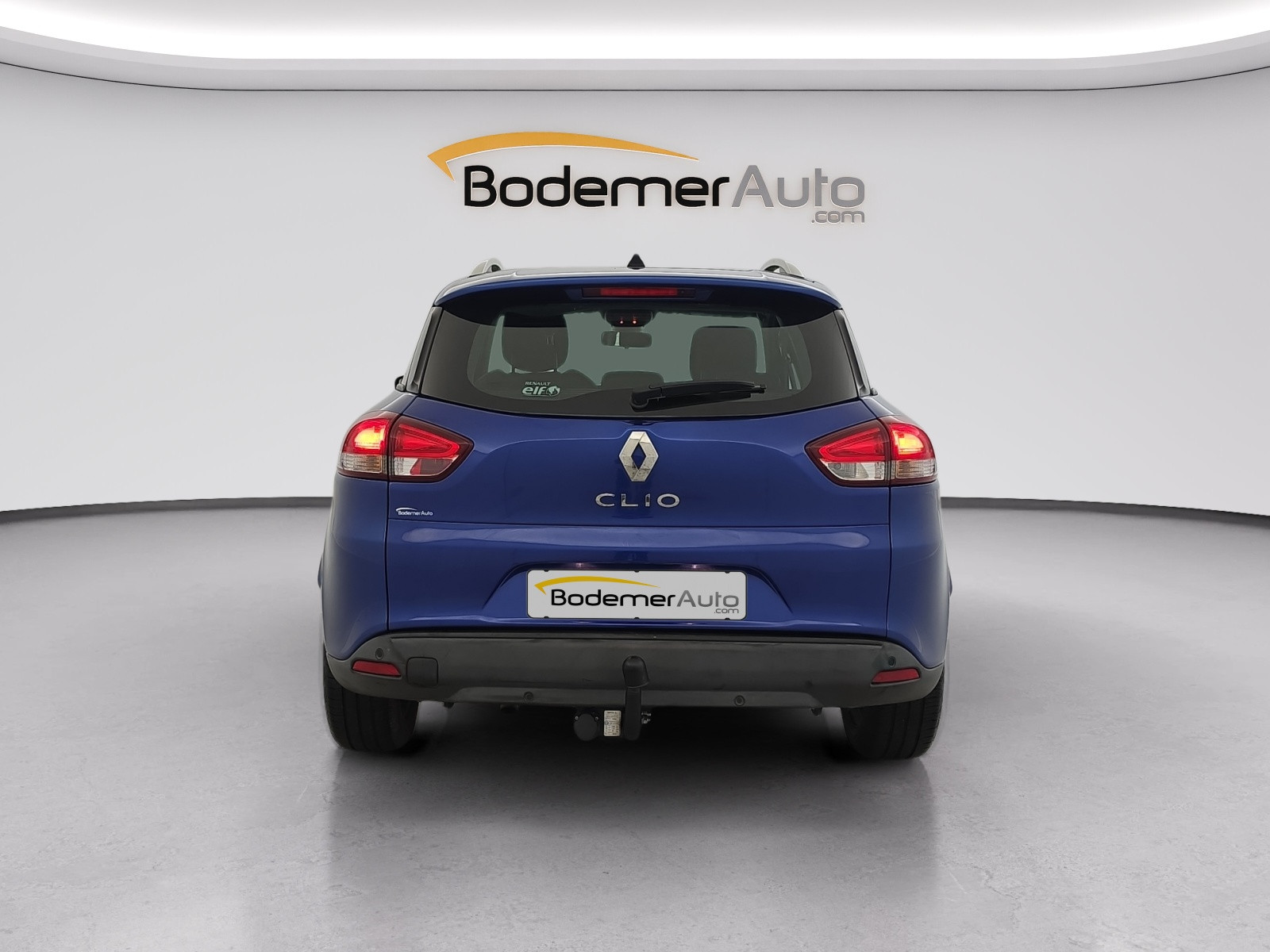 Vente en ligne Renault Clio 4 Estate Clio Estate dCi 90 Energy eco2 82g au prix de 9 890 €
