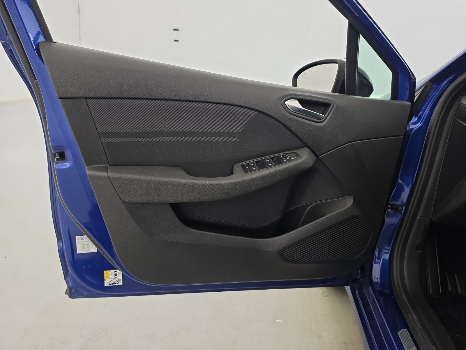 Vente en ligne Renault Clio 5 Clio E-Tech full hybrid 145 au prix de 19 490 €