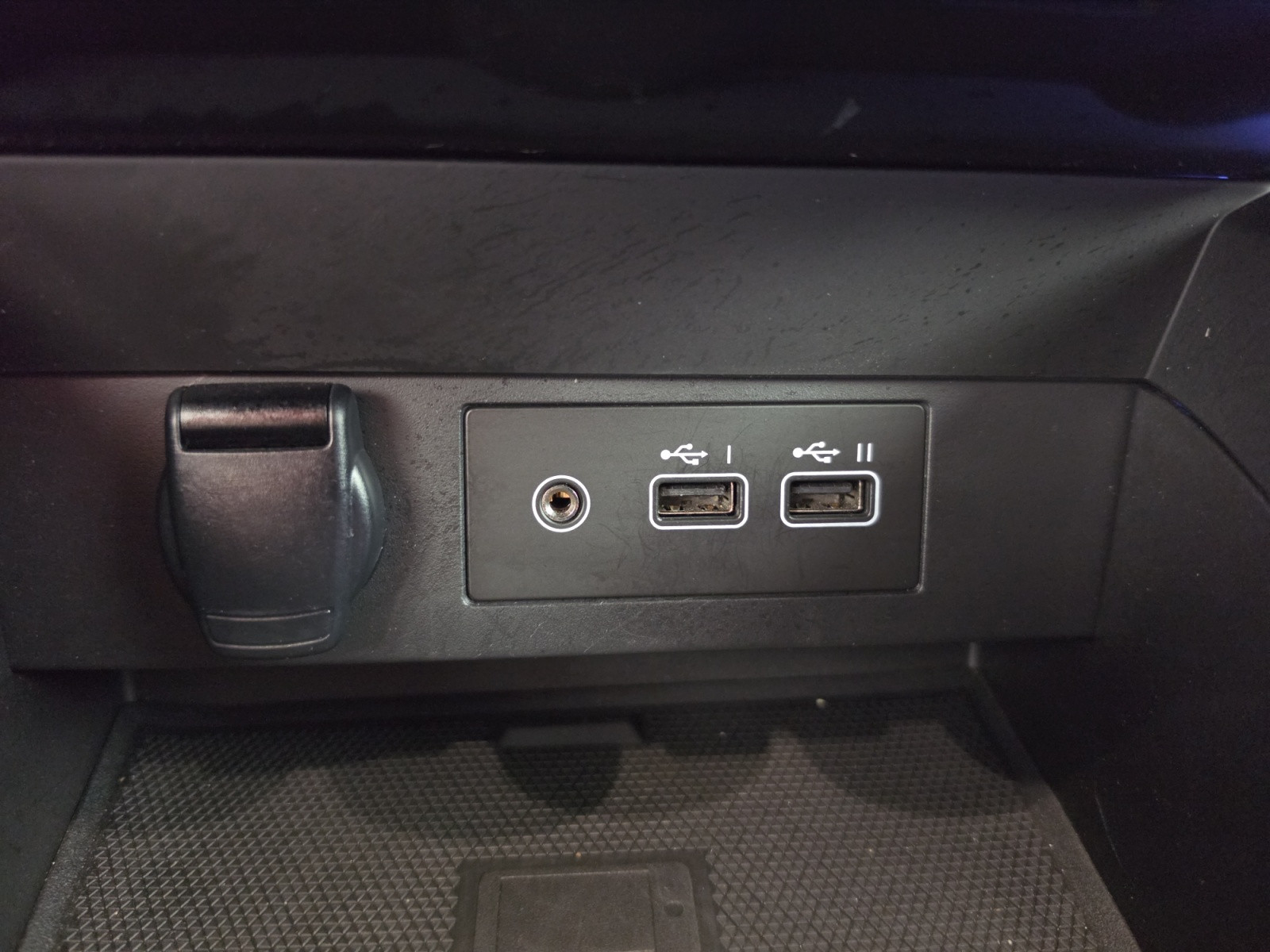 Vente en ligne Renault Clio 5 Clio E-Tech full hybrid 145 au prix de 19 490 €