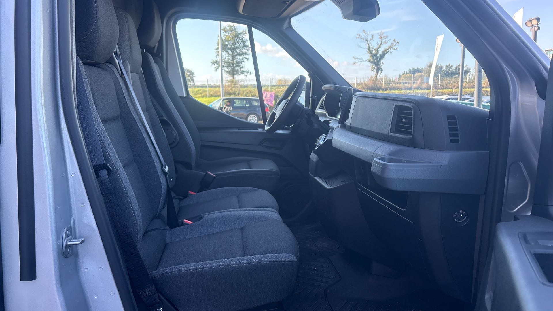 Vente en ligne Renault Master E-Tech MASTER ELECTRIQUE FG GRANDE AUTONOMIE L2H2 3T5 au prix de 56 990 €