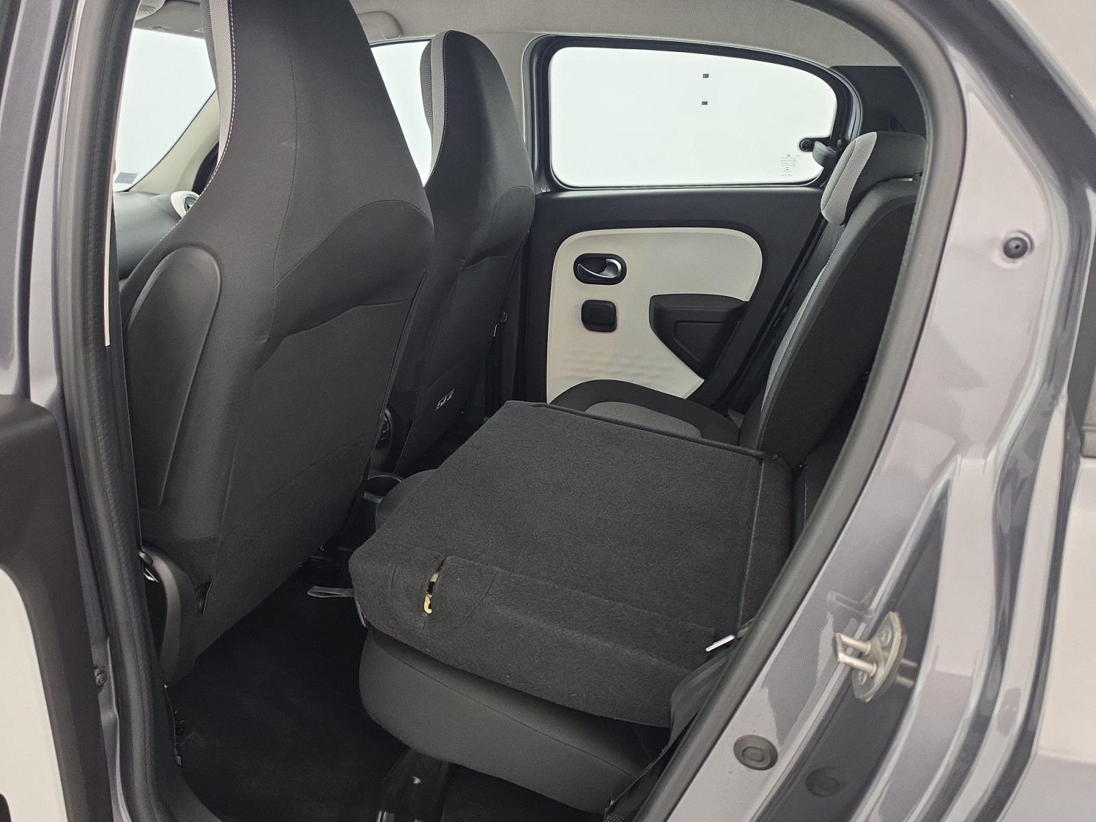 Vente en ligne Renault Twingo 3  SCe 65 - 21 au prix de 10 990 €