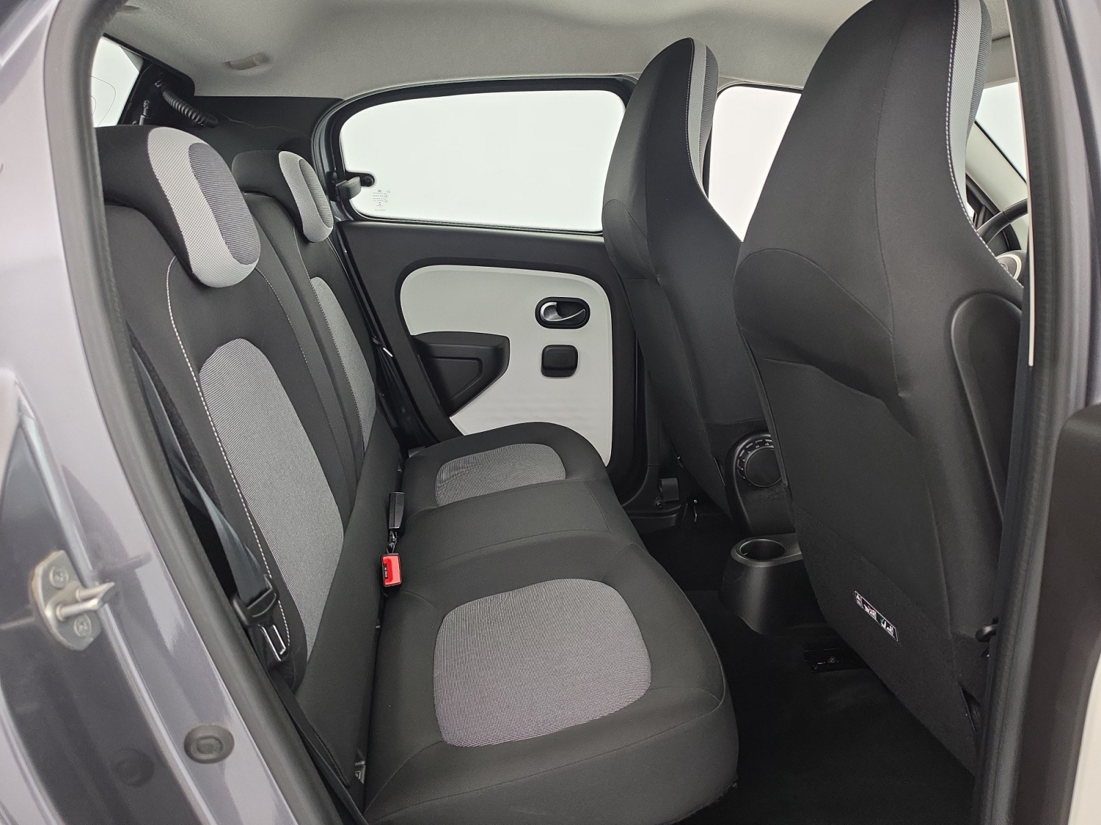Vente en ligne Renault Twingo 3  SCe 65 - 21 au prix de 10 990 €