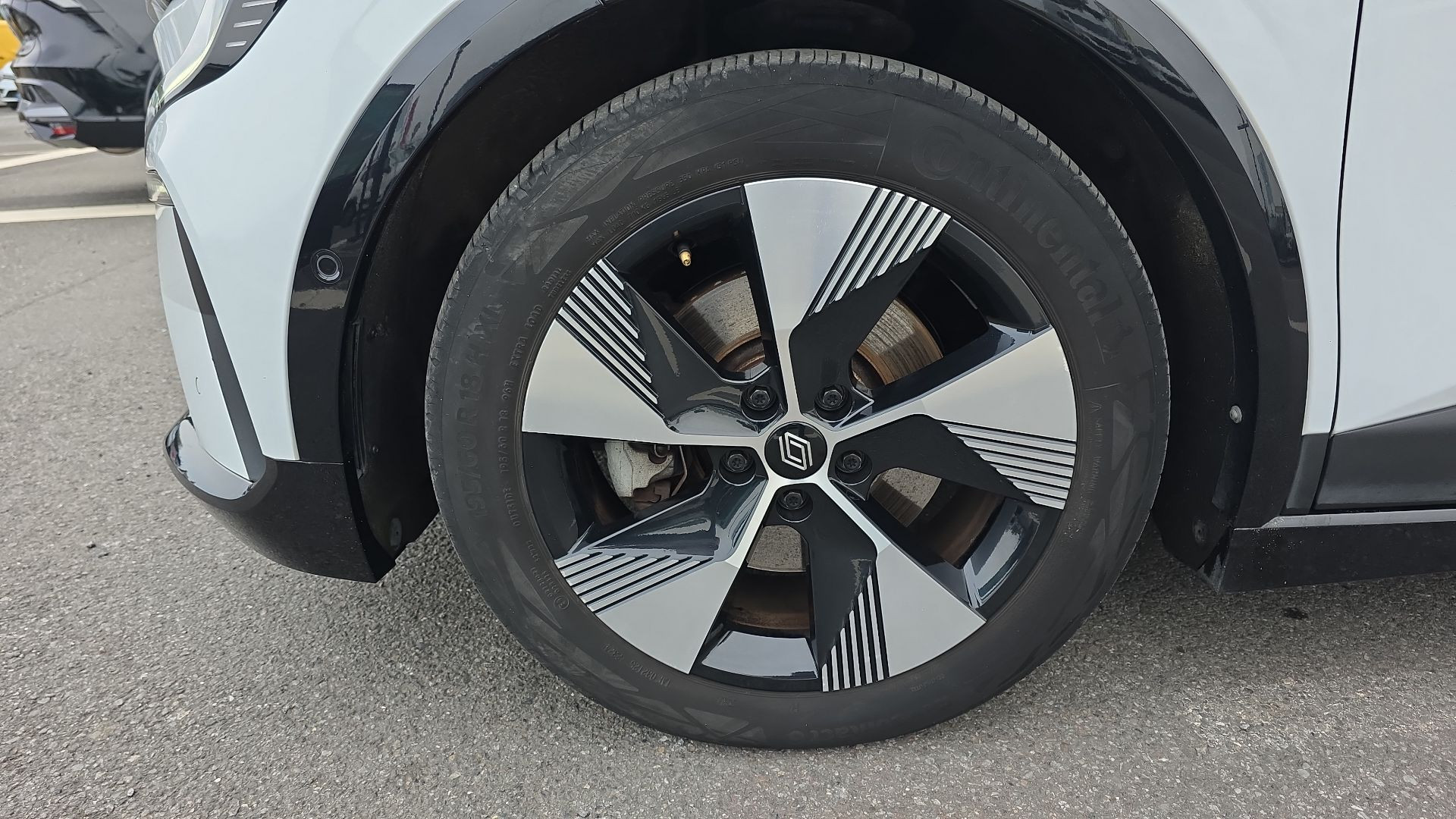 Vente en ligne Renault Megane E-Tech  EV40 130ch standard charge au prix de 18 990 €