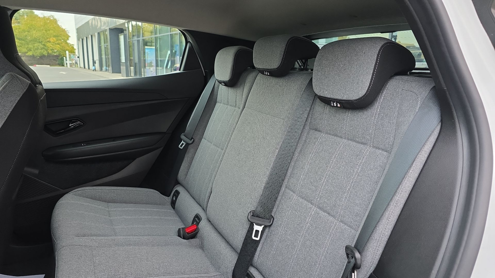 Vente en ligne Renault Megane E-Tech  EV40 130ch standard charge au prix de 18 990 €