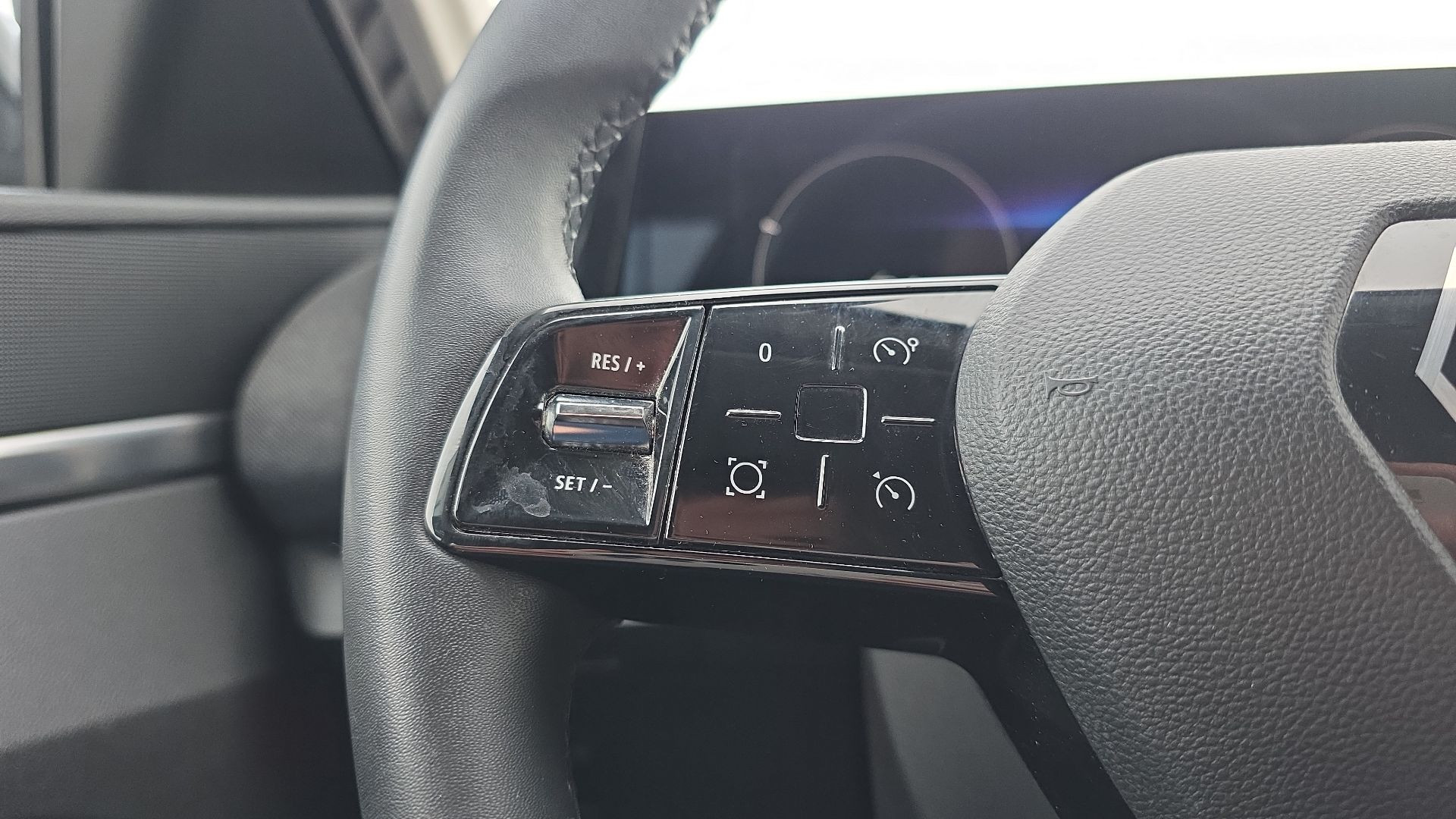 Vente en ligne Renault Megane E-Tech  EV40 130ch standard charge au prix de 18 990 €