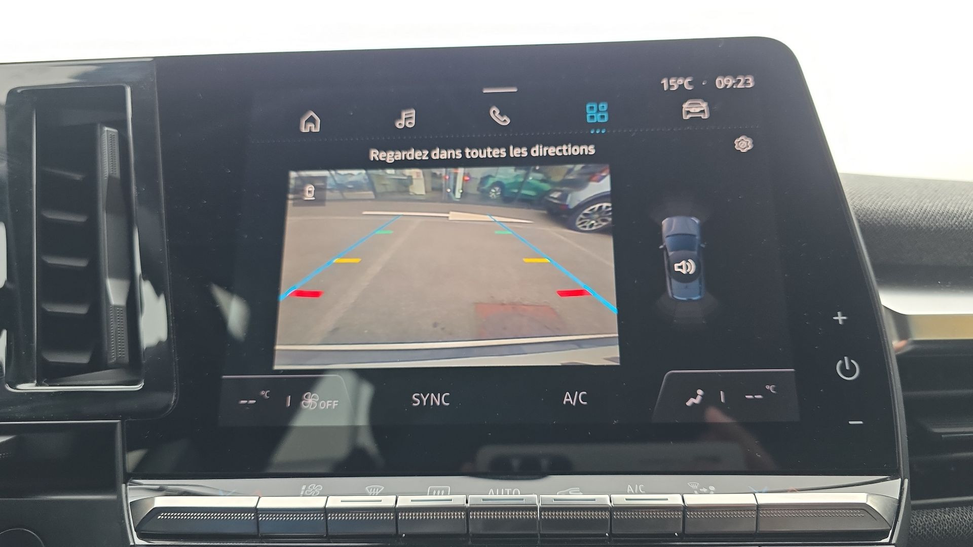 Vente en ligne Renault Megane E-Tech  EV40 130ch standard charge au prix de 18 990 €