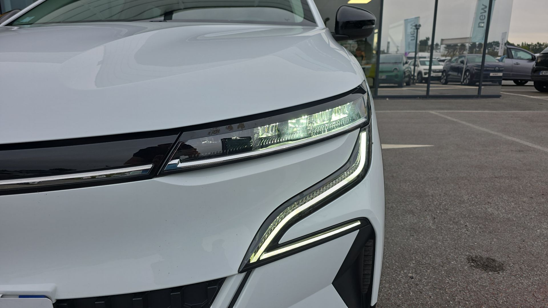Vente en ligne Renault Megane E-Tech  EV40 130ch standard charge au prix de 18 990 €