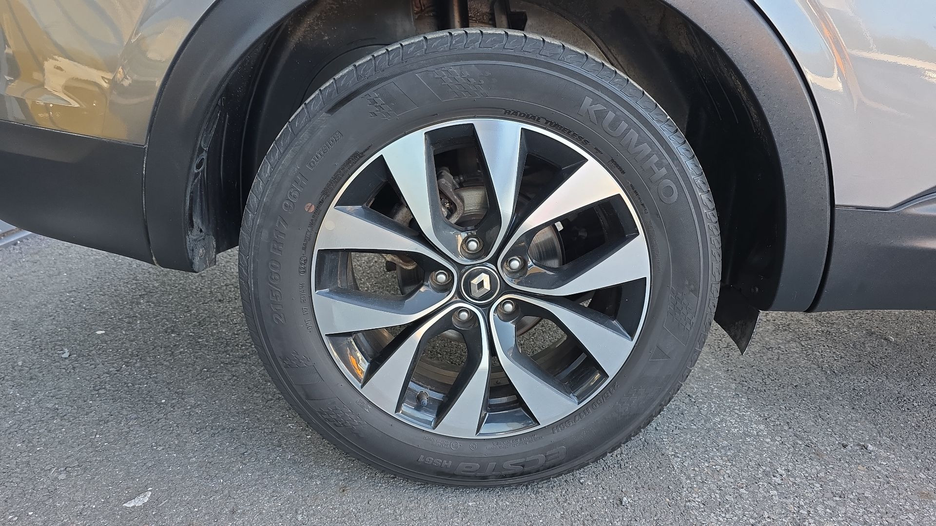 Vente en ligne Renault Arkana  E-Tech hybride 145 - 22 au prix de 19 990 €