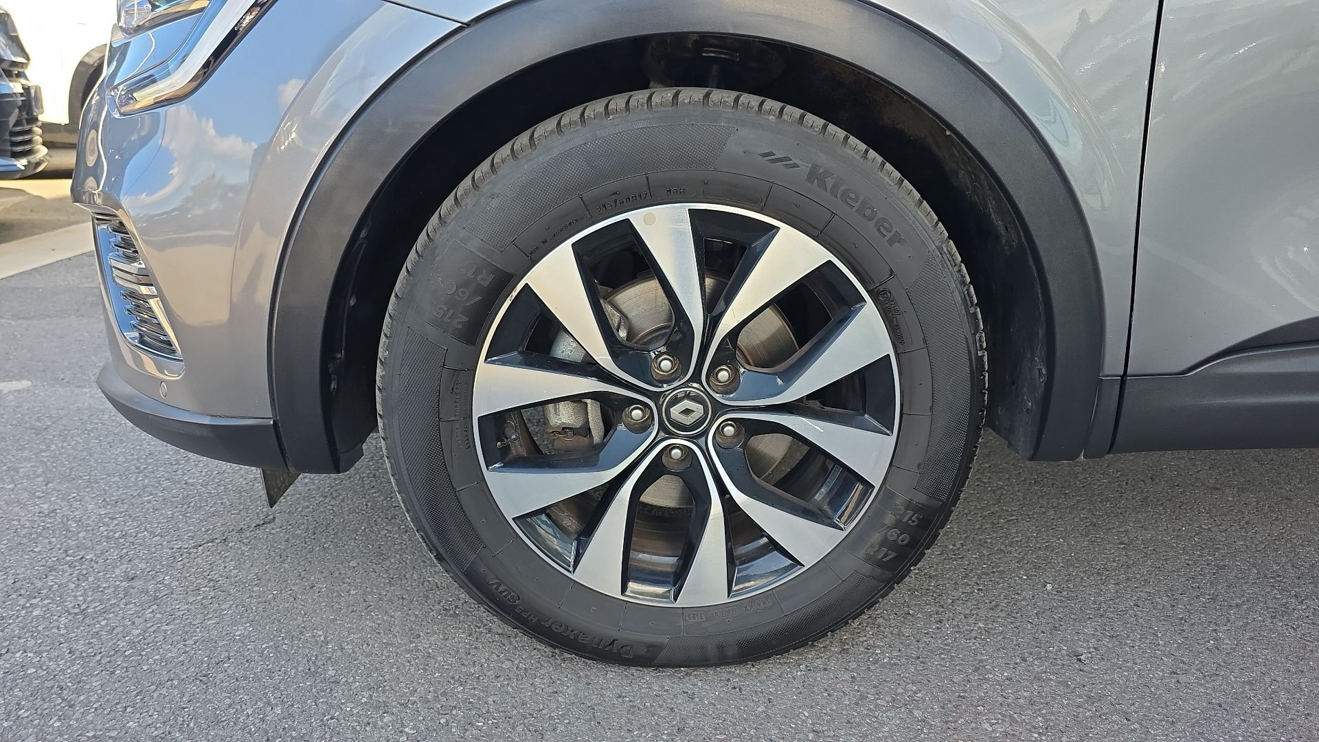 Vente en ligne Renault Arkana  E-Tech hybride 145 - 22 au prix de 19 990 €