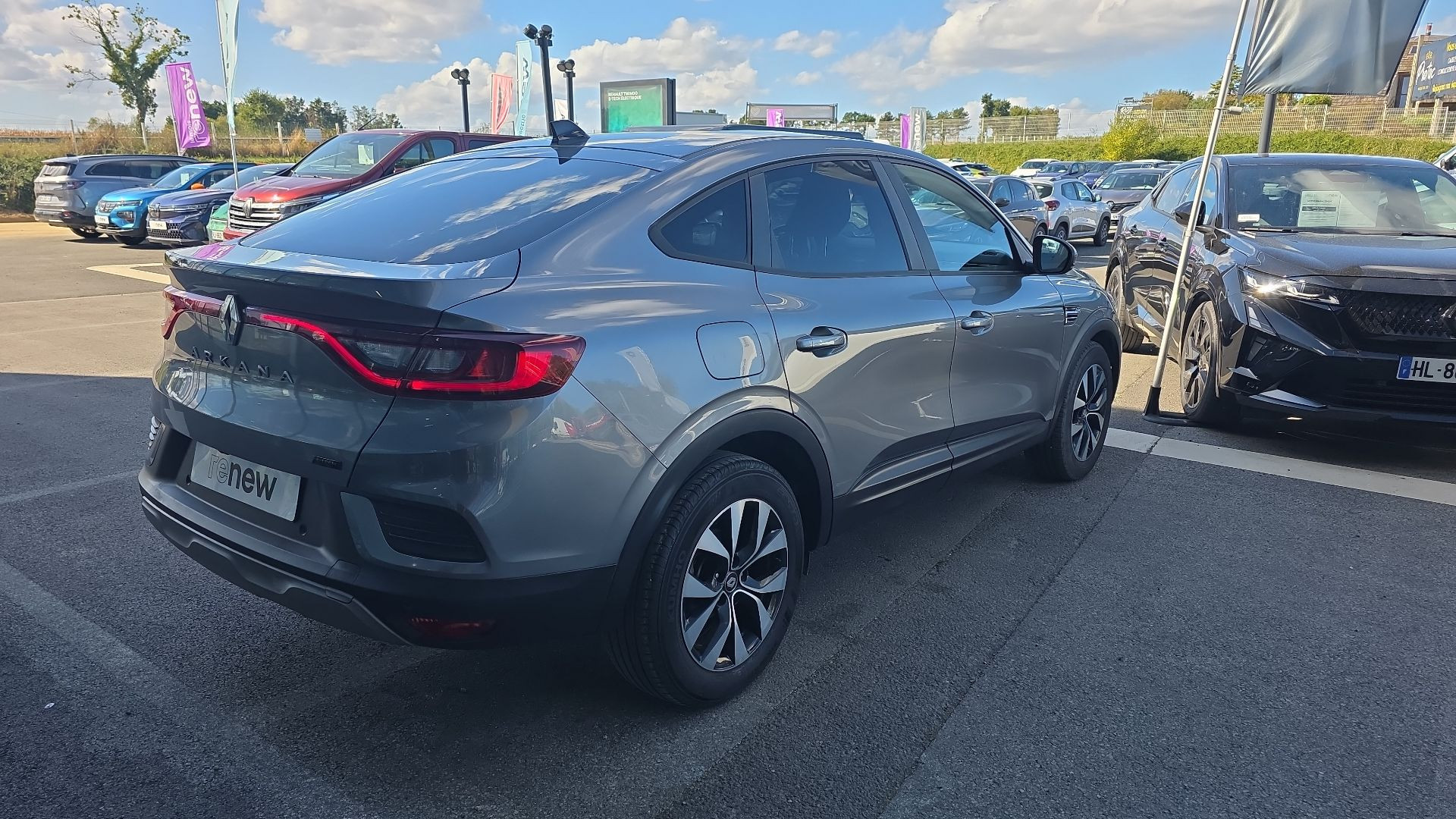 Vente en ligne Renault Arkana  E-Tech hybride 145 - 22 au prix de 19 990 €