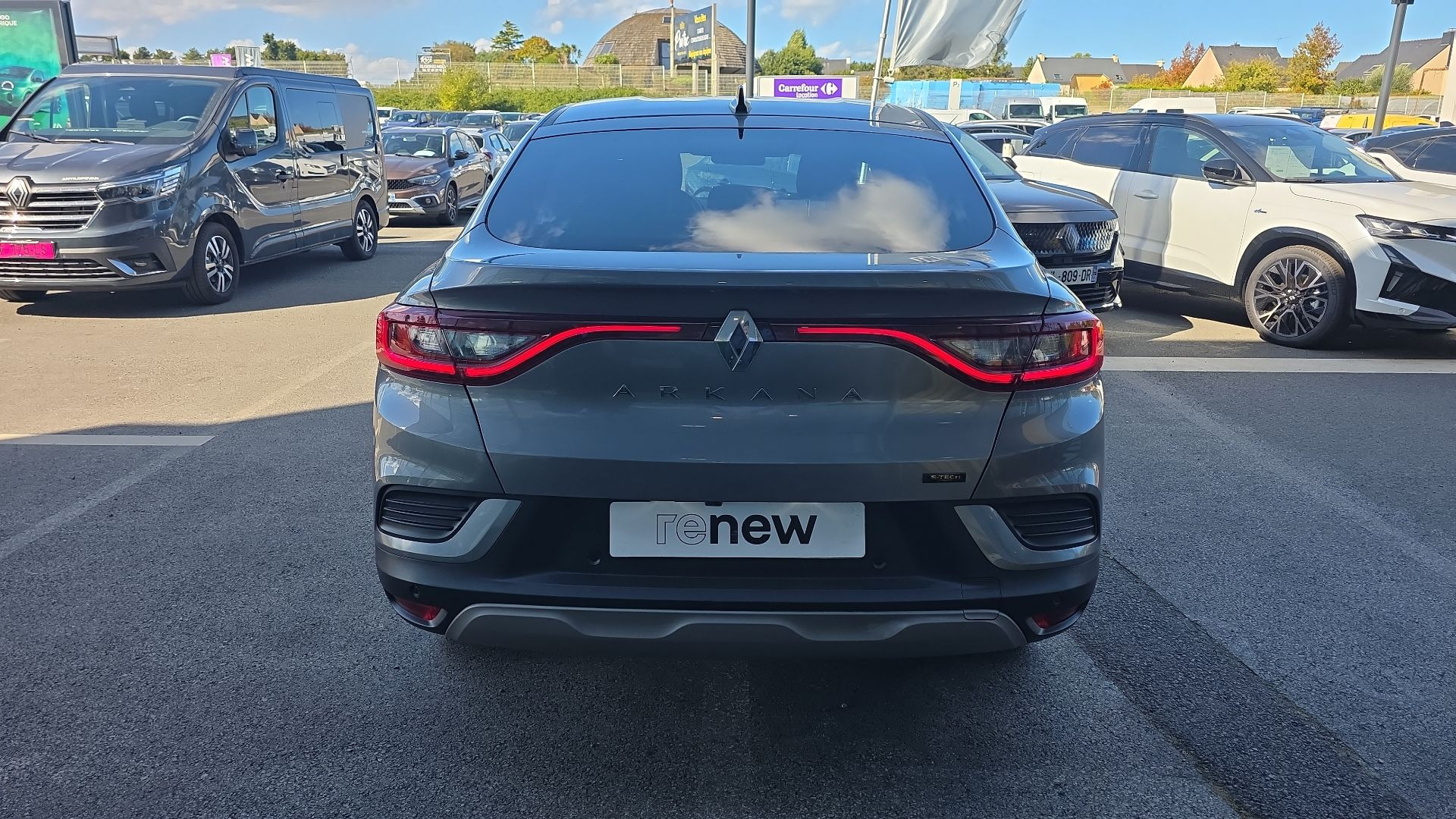 Vente en ligne Renault Arkana  E-Tech hybride 145 - 22 au prix de 19 990 €