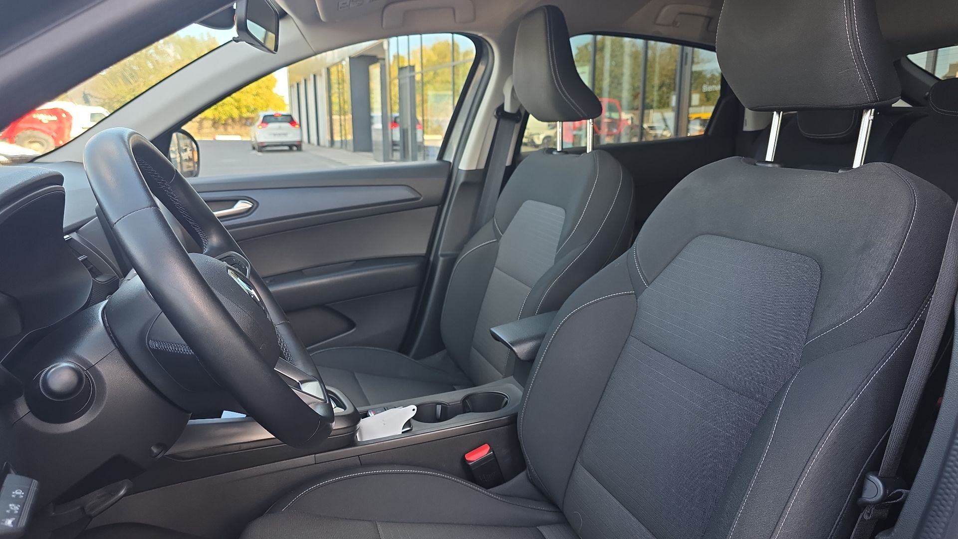 Vente en ligne Renault Arkana  E-Tech hybride 145 - 22 au prix de 19 990 €