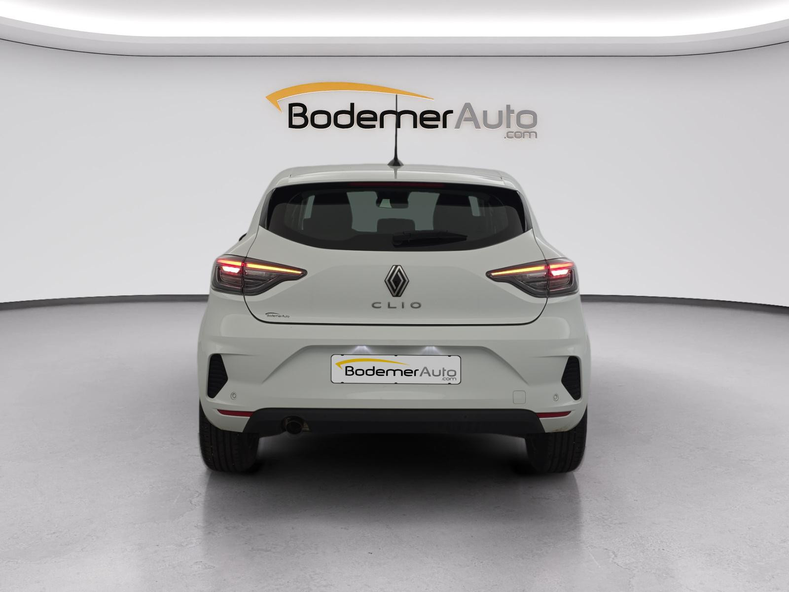 Vente en ligne Renault Clio 5 Clio TCe 90 ch GSR2 au prix de 15 490 €
