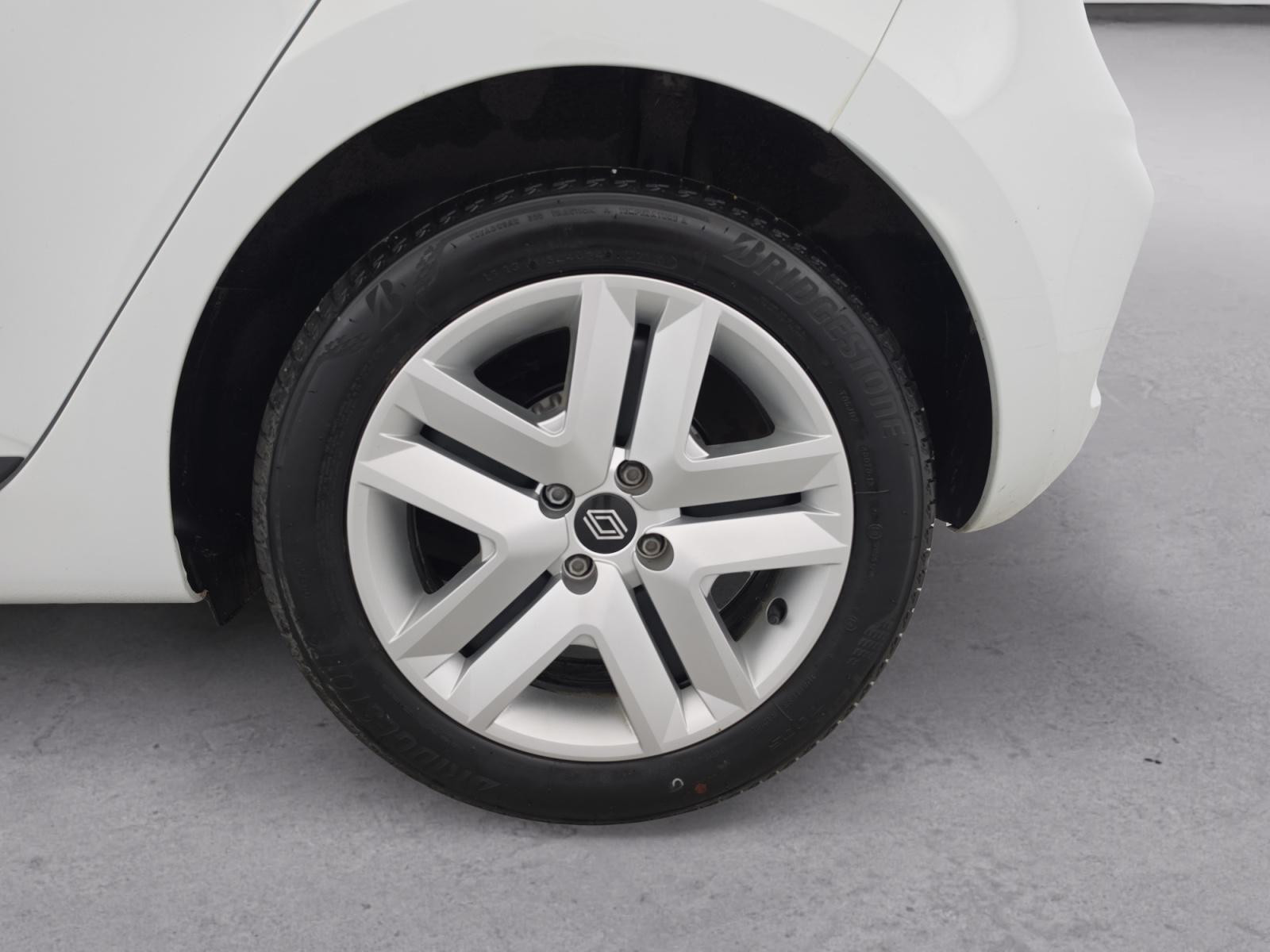 Vente en ligne Renault Clio 5 Clio TCe 90 ch GSR2 au prix de 15 490 €